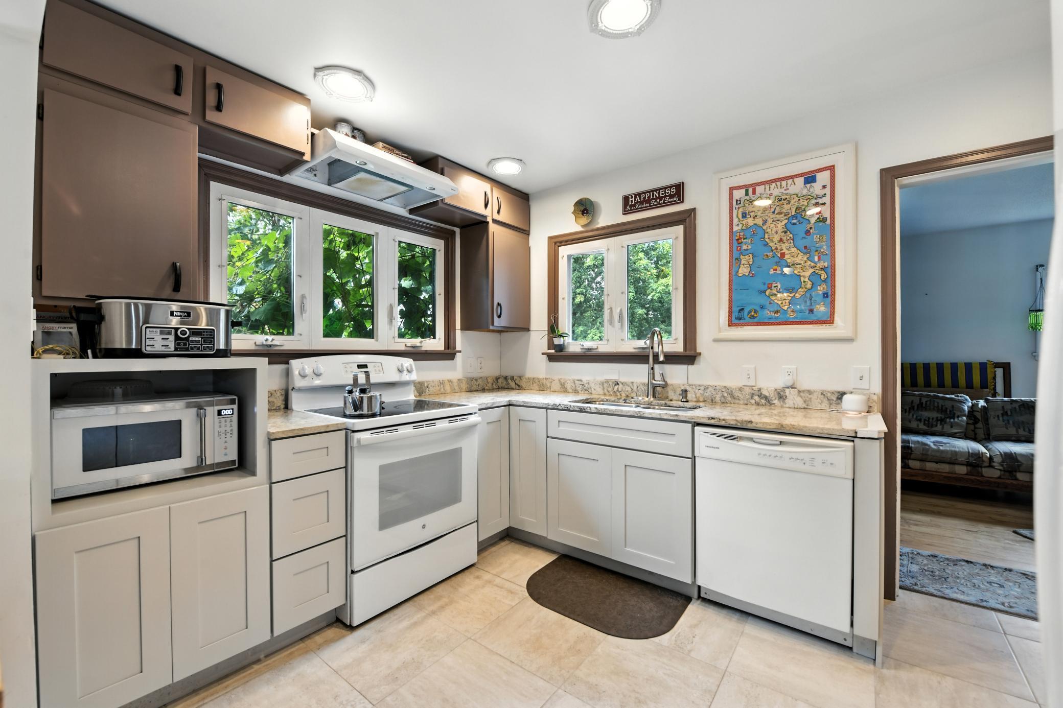 Minneapolis, Minnesota, 55405, United States, 4 Bedrooms Bedrooms, ,1 BathroomBathrooms,Residential,For Sale,1905898