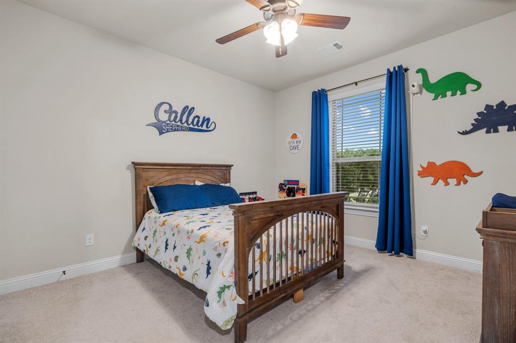 Waxahachie, Texas, 75165, United States, 4 Bedrooms Bedrooms, ,3 BathroomsBathrooms,Residential,For Sale,1981822