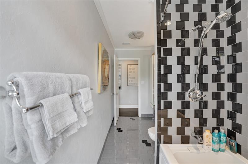 Oakland Park, Florida, 33334, United States, 4 Bedrooms Bedrooms, ,2 BathroomsBathrooms,Residential,For Sale,1934491