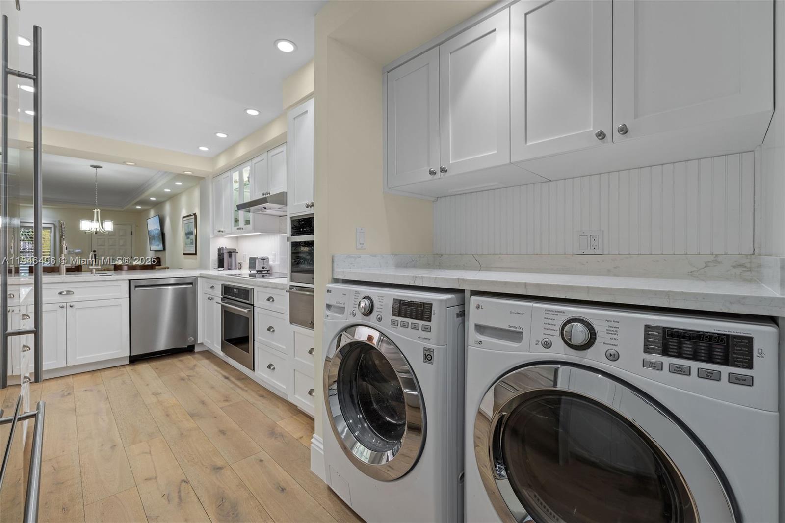 Coral Gables, Florida, 33134, United States, 2 Bedrooms Bedrooms, ,3 BathroomsBathrooms,Residential,For Sale,1901366