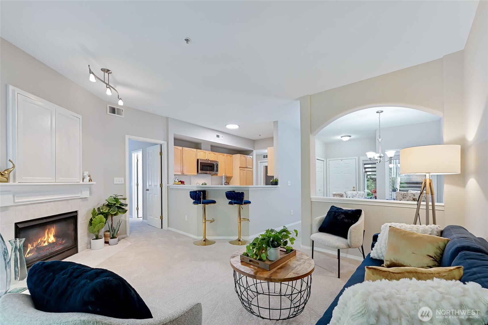 Bothell, Washington, 98011, United States, 2 Bedrooms Bedrooms, ,1 BathroomBathrooms,Residential,For Sale,1933100