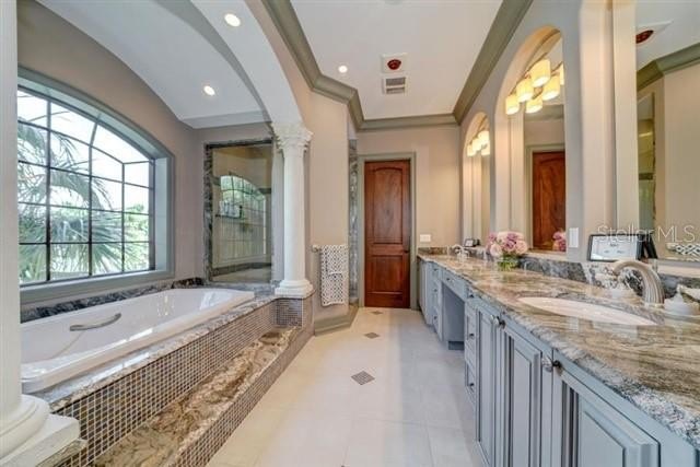 CLEARWATER BEACH, Florida, 33767, United States, 5 Bedrooms Bedrooms, ,6 BathroomsBathrooms,Residential,For Sale,1977061