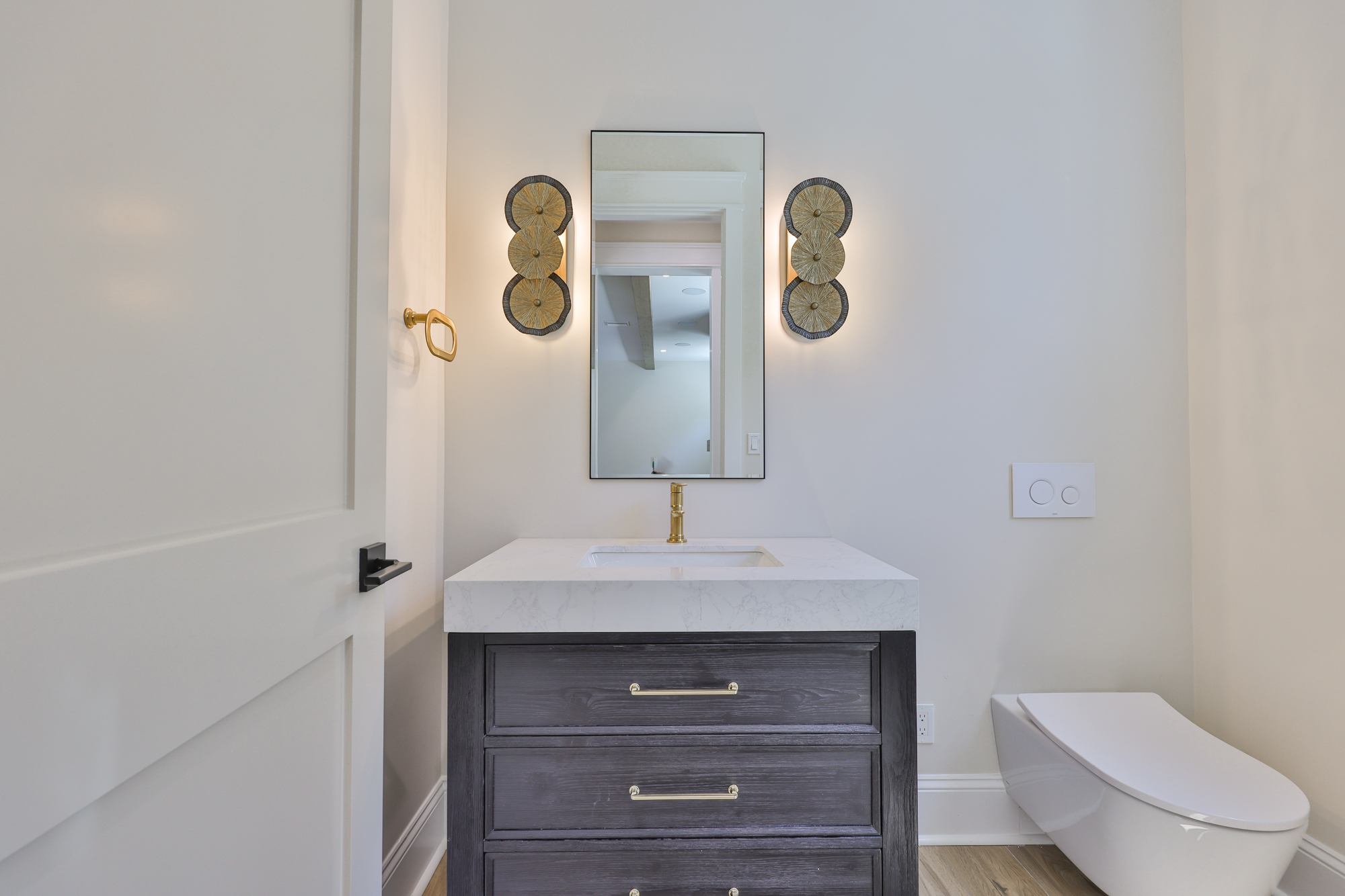 Tampa, Florida, 33629, United States, 5 Bedrooms Bedrooms, ,6 BathroomsBathrooms,Residential,For Sale,1974483