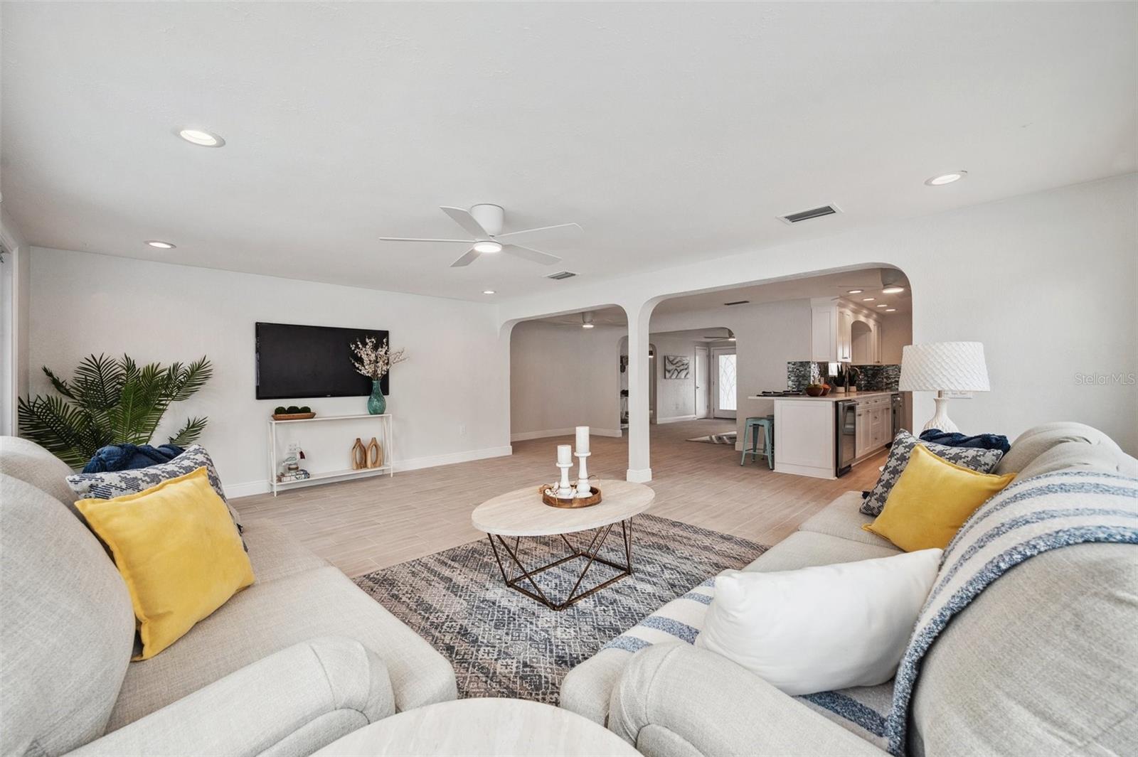 HOLMES BEACH, Florida, 34217, United States, 3 Bedrooms Bedrooms, ,2 BathroomsBathrooms,Residential,For Sale,1763244