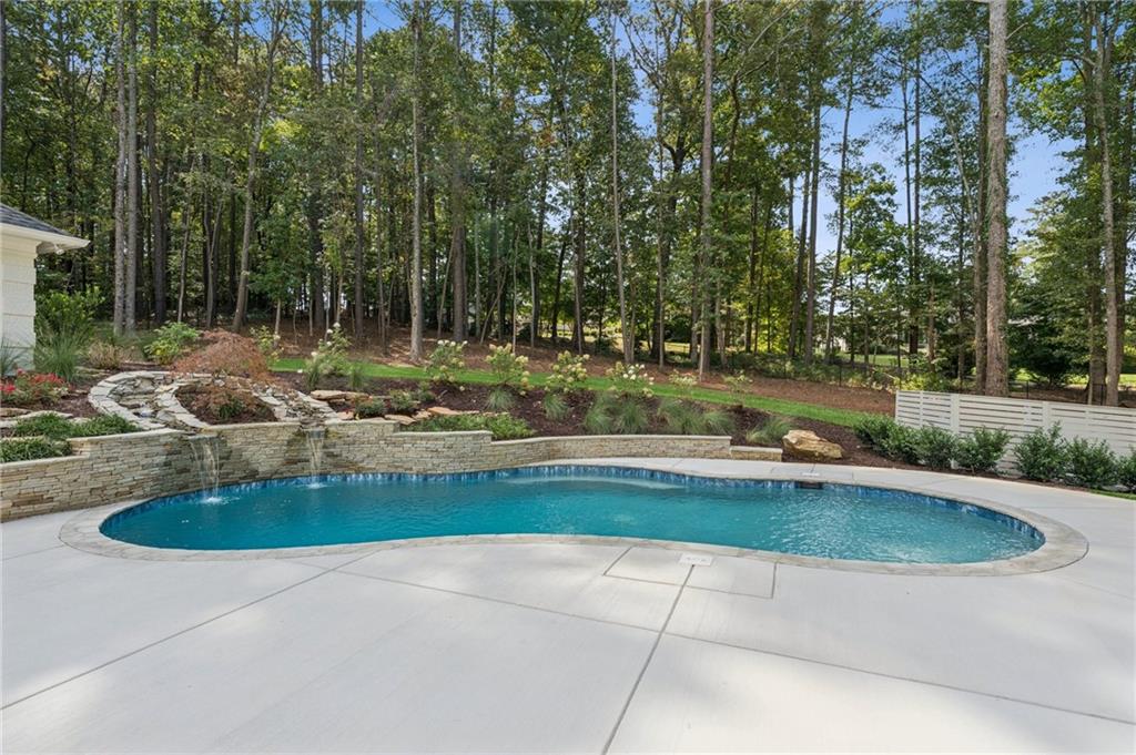 Alpharetta, Georgia, 30004, United States, 5 Bedrooms Bedrooms, ,7 BathroomsBathrooms,Residential,For Sale,1978962