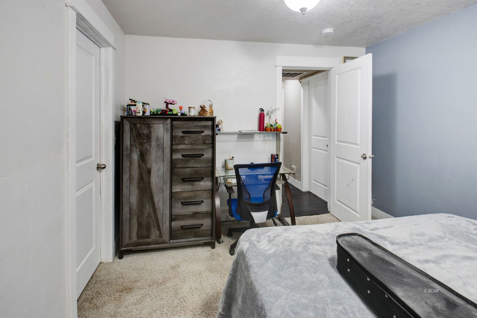 Elko, Nevada, 89801, United States, 6 Bedrooms Bedrooms, ,3 BathroomsBathrooms,Residential,For Sale,1868372