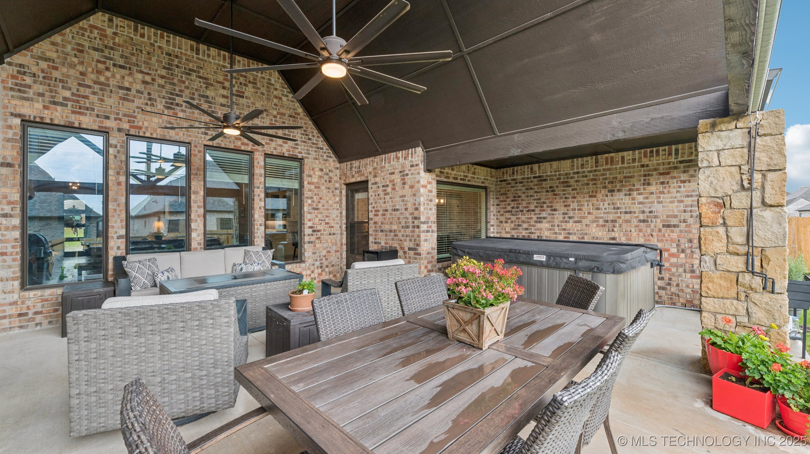 Owasso, Oklahoma, 74055, United States, 3 Bedrooms Bedrooms, ,3 BathroomsBathrooms,Residential,For Sale,1867653