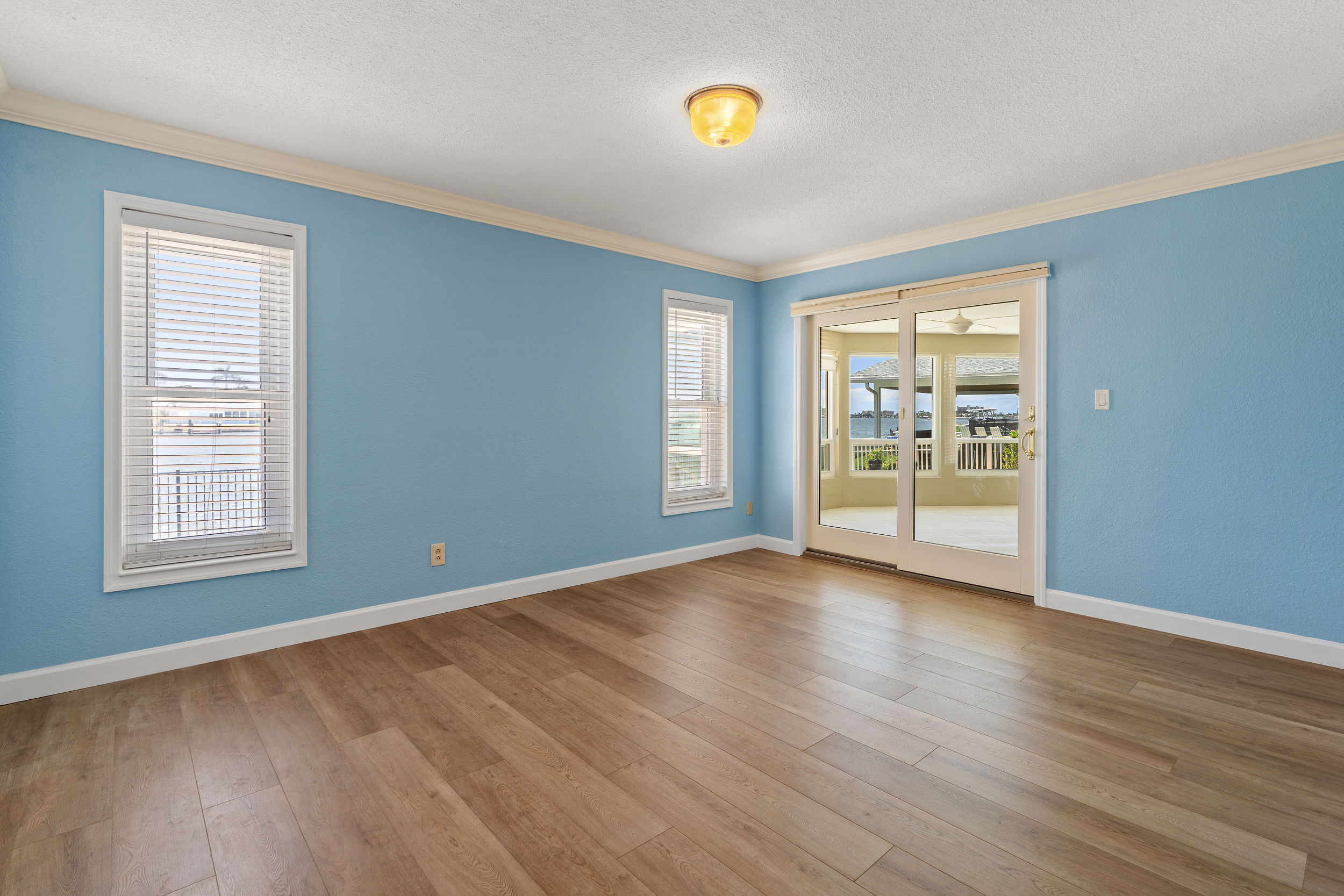 Seminole, Florida, 33772, United States, 3 Bedrooms Bedrooms, ,3 BathroomsBathrooms,Residential,For Sale,1900666