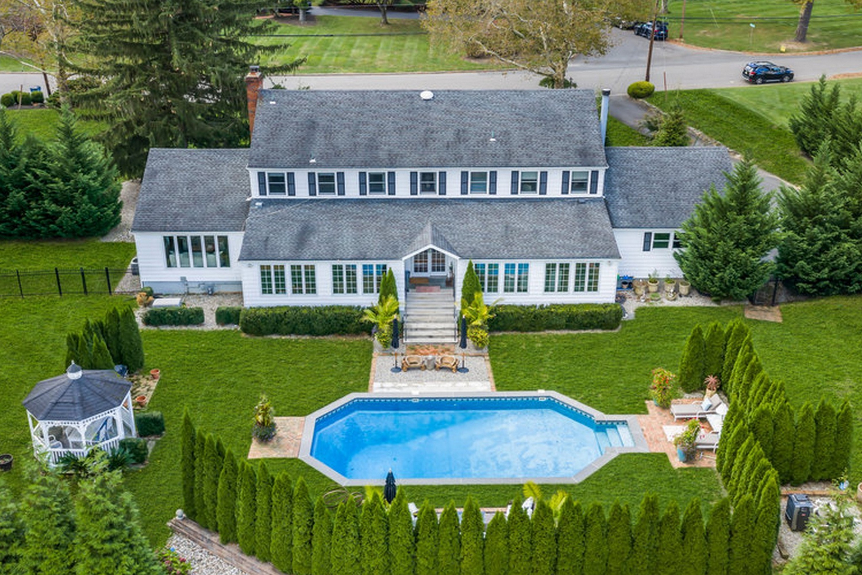  16 Mulberry Lane - 物件實景