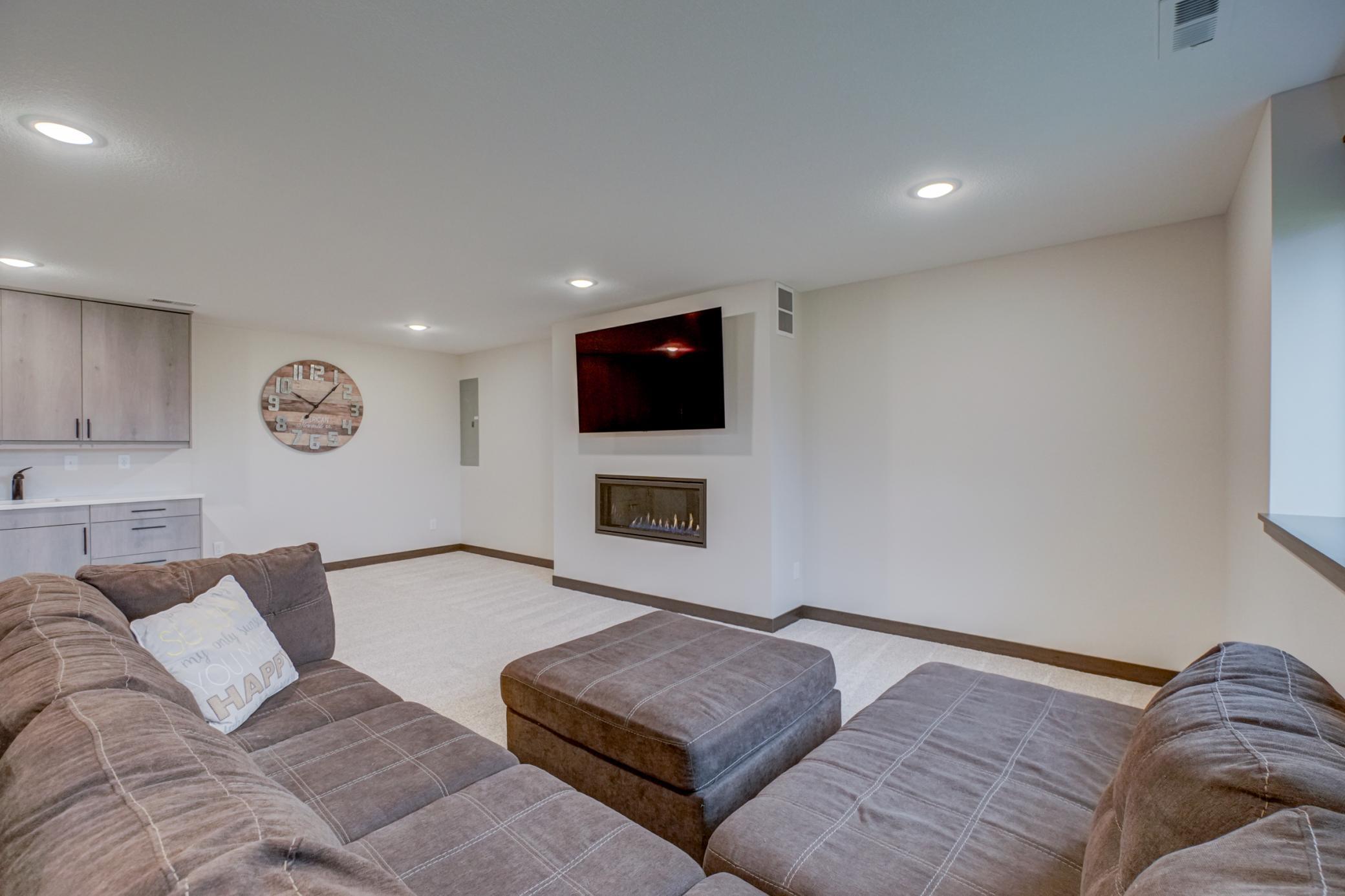 Saint Joseph Twp, Wisconsin, 54017, United States, 4 Bedrooms Bedrooms, ,4 BathroomsBathrooms,Residential,For Sale,1989036