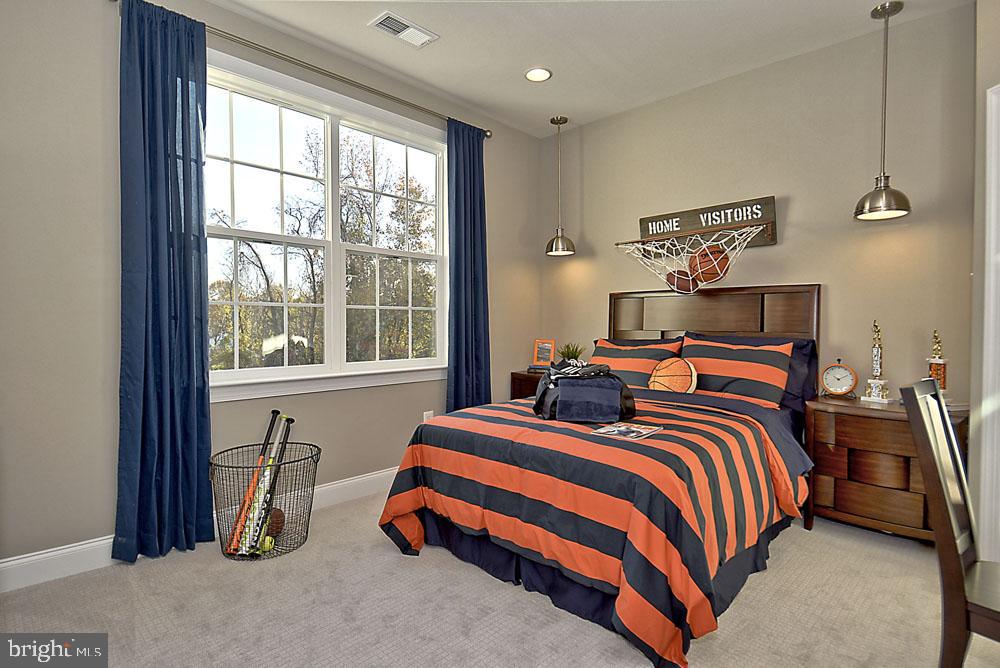 Clinton, Maryland, 20735, United States, 6 Bedrooms Bedrooms, ,6 BathroomsBathrooms,Residential,For Sale,1864170