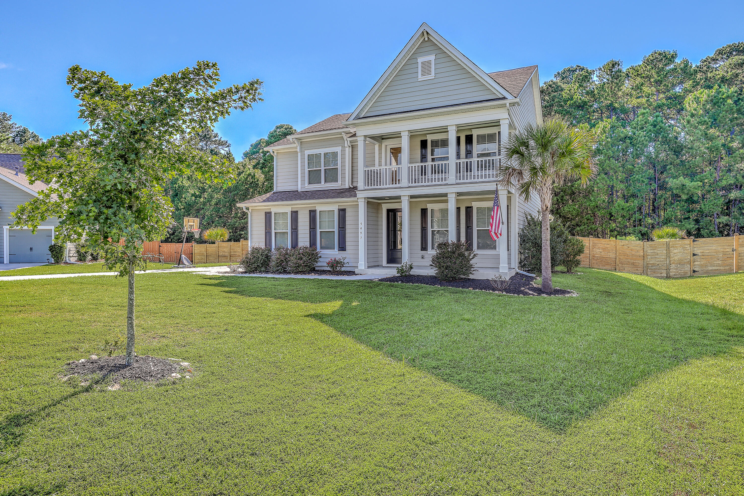 Summerville, South Carolina, 29483, United States, 4 Bedrooms Bedrooms, ,3 BathroomsBathrooms,Residential,For Sale,1928541