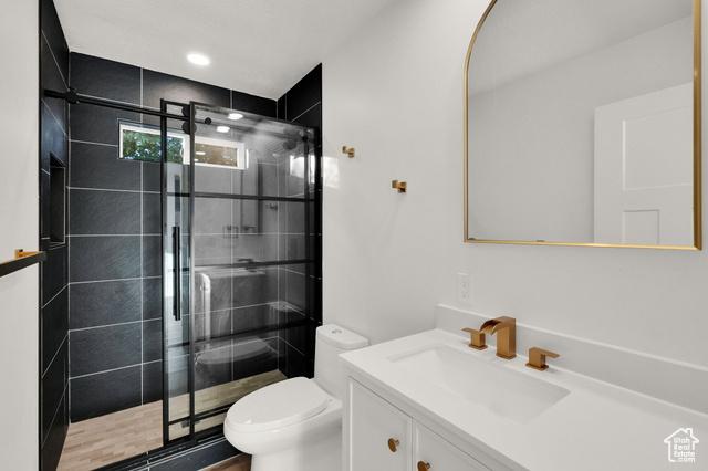 Murray, Utah, 84107, United States, 5 Bedrooms Bedrooms, ,3 BathroomsBathrooms,Residential,For Sale,2009099