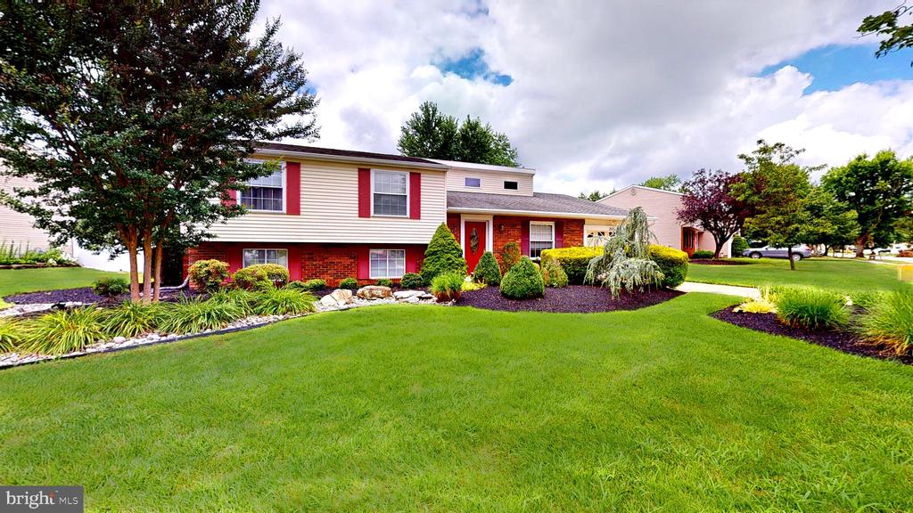 Marlton, New Jersey, 08053, United States, 3 Bedrooms Bedrooms, ,3 BathroomsBathrooms,Residential,For Sale,1942946