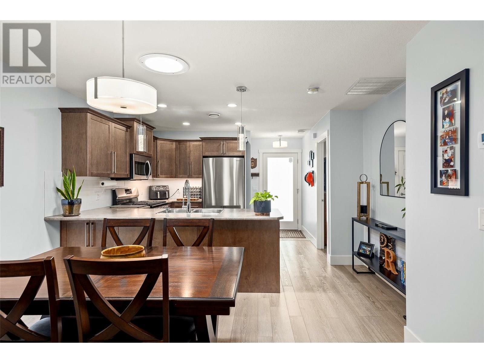 KELOWNA, British Columbia, V1Y 1N1, CA, 2 Bedrooms Bedrooms, ,1 BathroomBathrooms,Residential,For Sale,1859956
