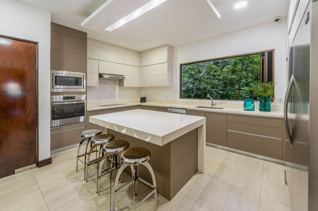 Santa Ana, San Jose, CR, 5 Bedrooms Bedrooms, ,5 BathroomsBathrooms,Residential,For Sale,1805261