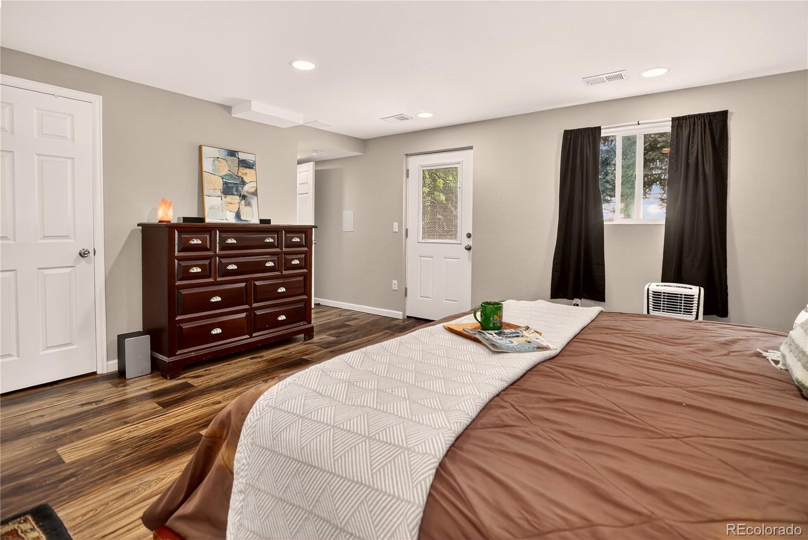 Castle Rock, Colorado, 80104, United States, 4 Bedrooms Bedrooms, ,2 BathroomsBathrooms,Residential,For Sale,1911014