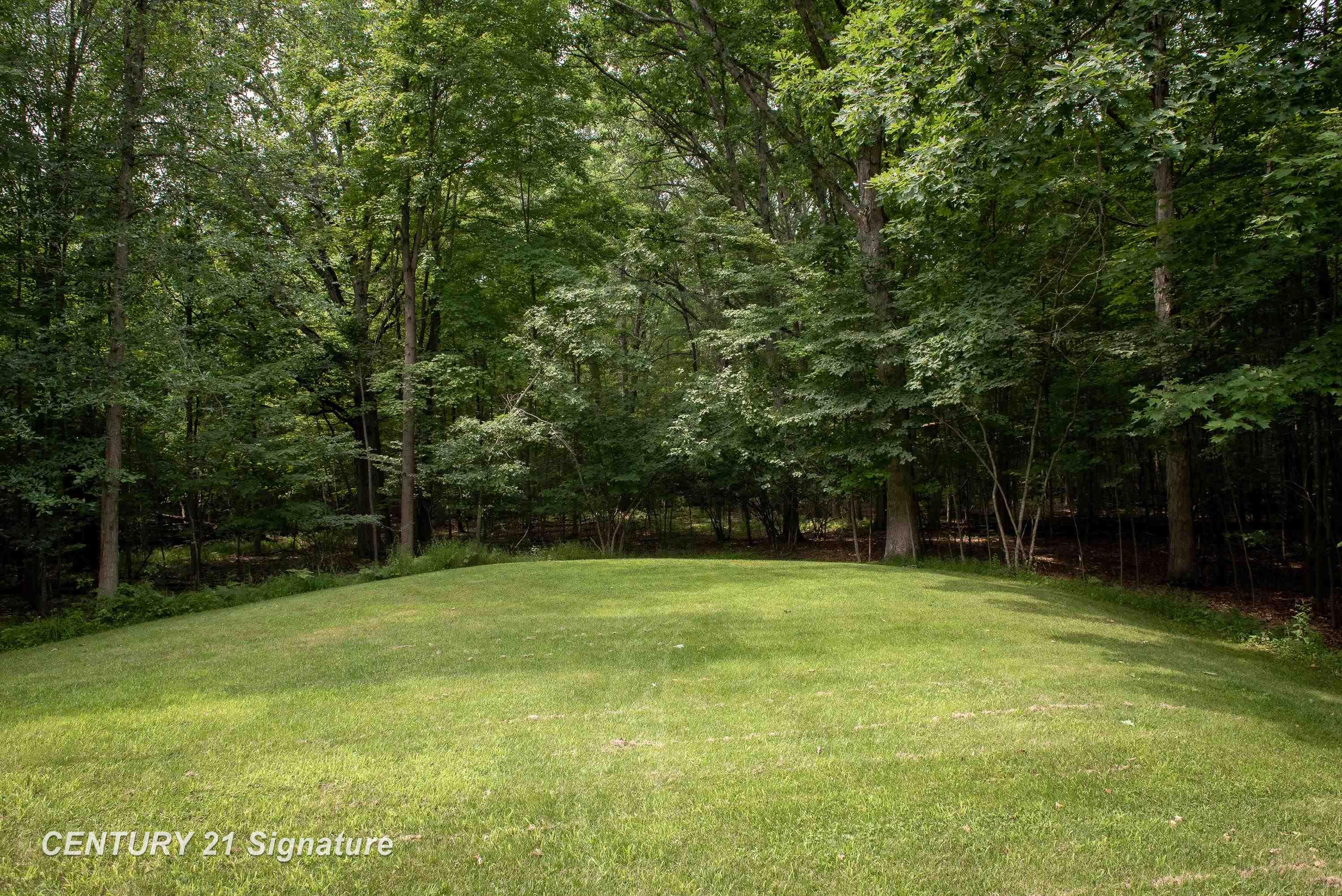 Midland, Michigan, 48642, United States, 4 Bedrooms Bedrooms, ,5 BathroomsBathrooms,Residential,For Sale,2019311