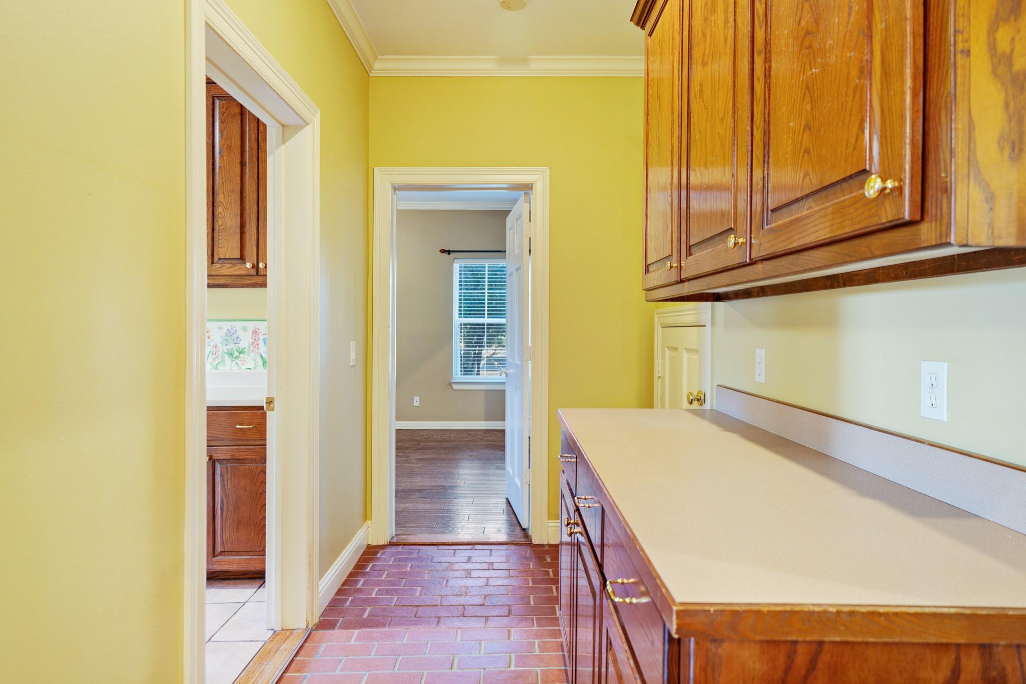 Paris, Texas, 75462, United States, 5 Bedrooms Bedrooms, ,5 BathroomsBathrooms,Residential,For Sale,1990827