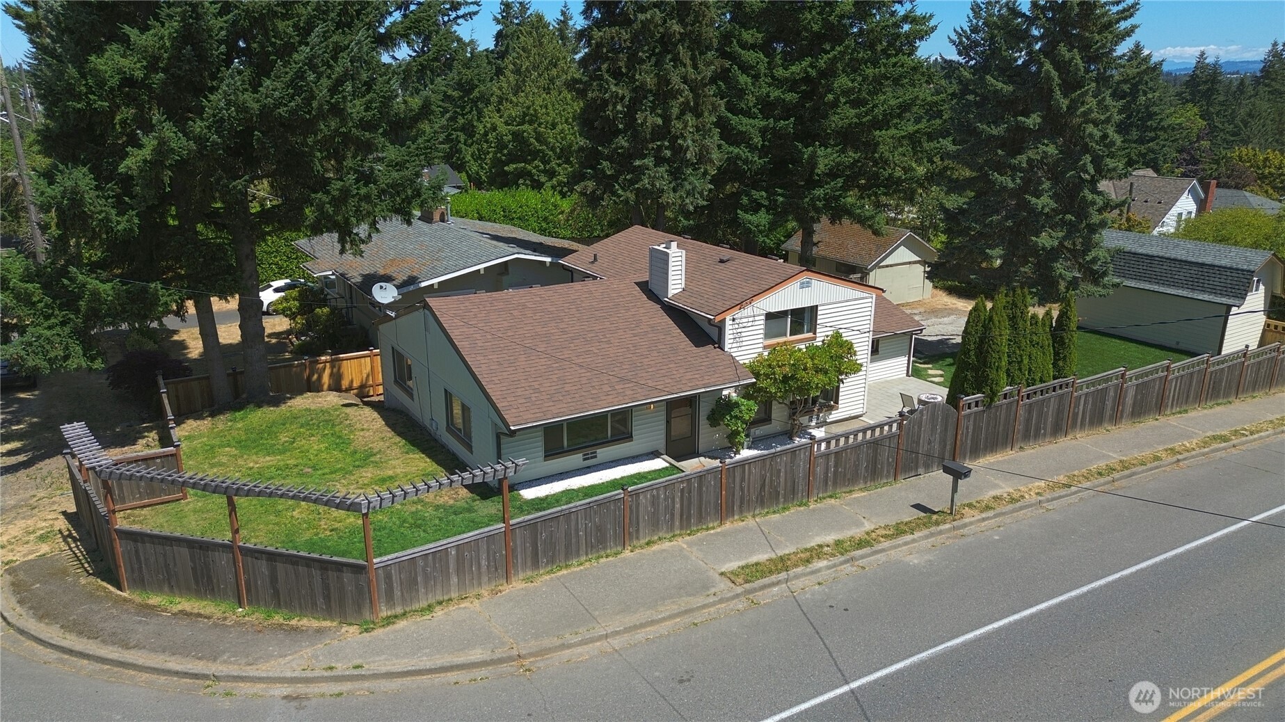 Burien, Washington, 98166, United States, 3 Bedrooms Bedrooms, ,2 BathroomsBathrooms,Residential,For Sale,1895408