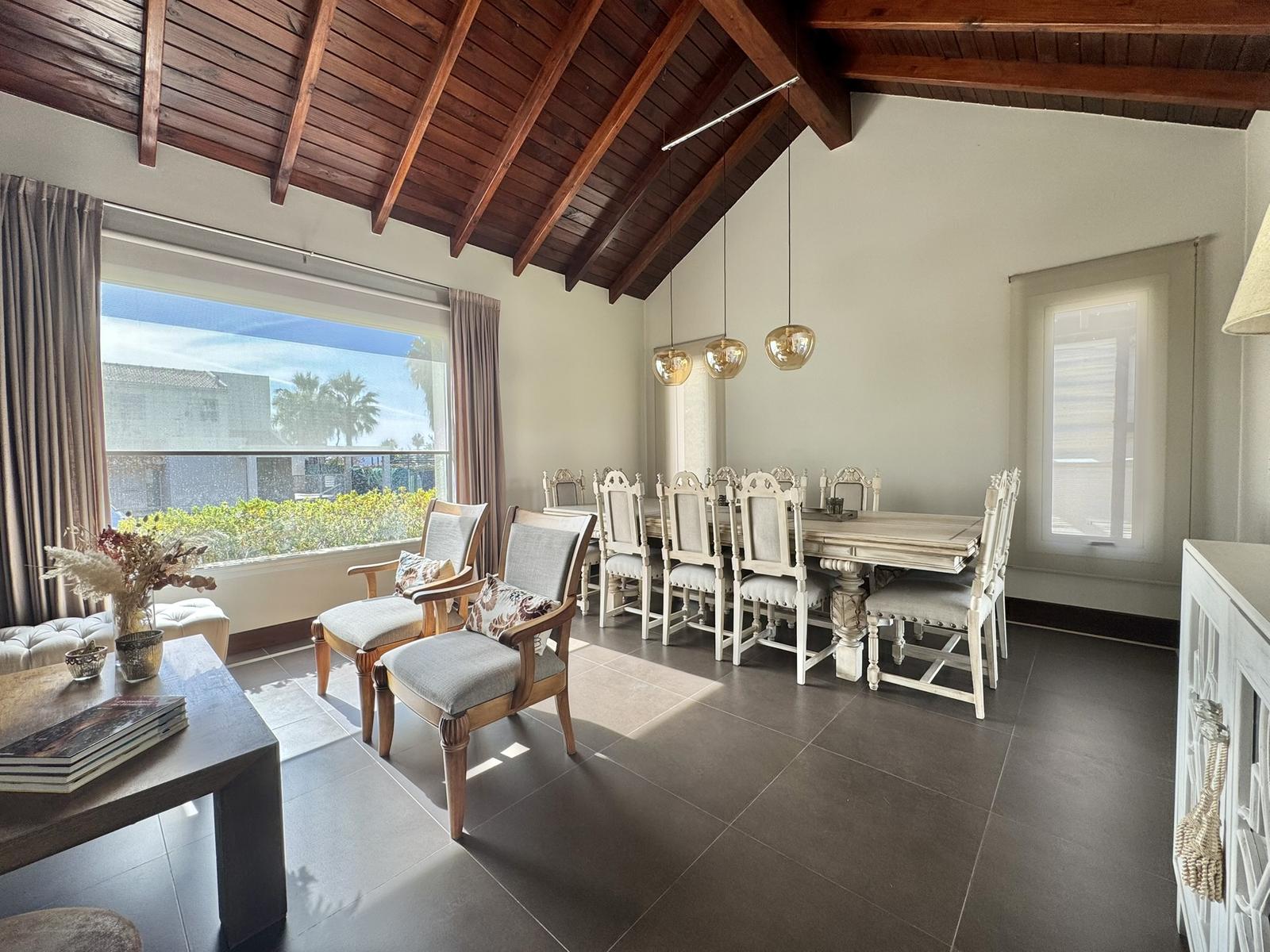 Godoy Cruz, AR-M, AR, 5 Bedrooms Bedrooms, ,4 BathroomsBathrooms,Residential,For Sale,1961859