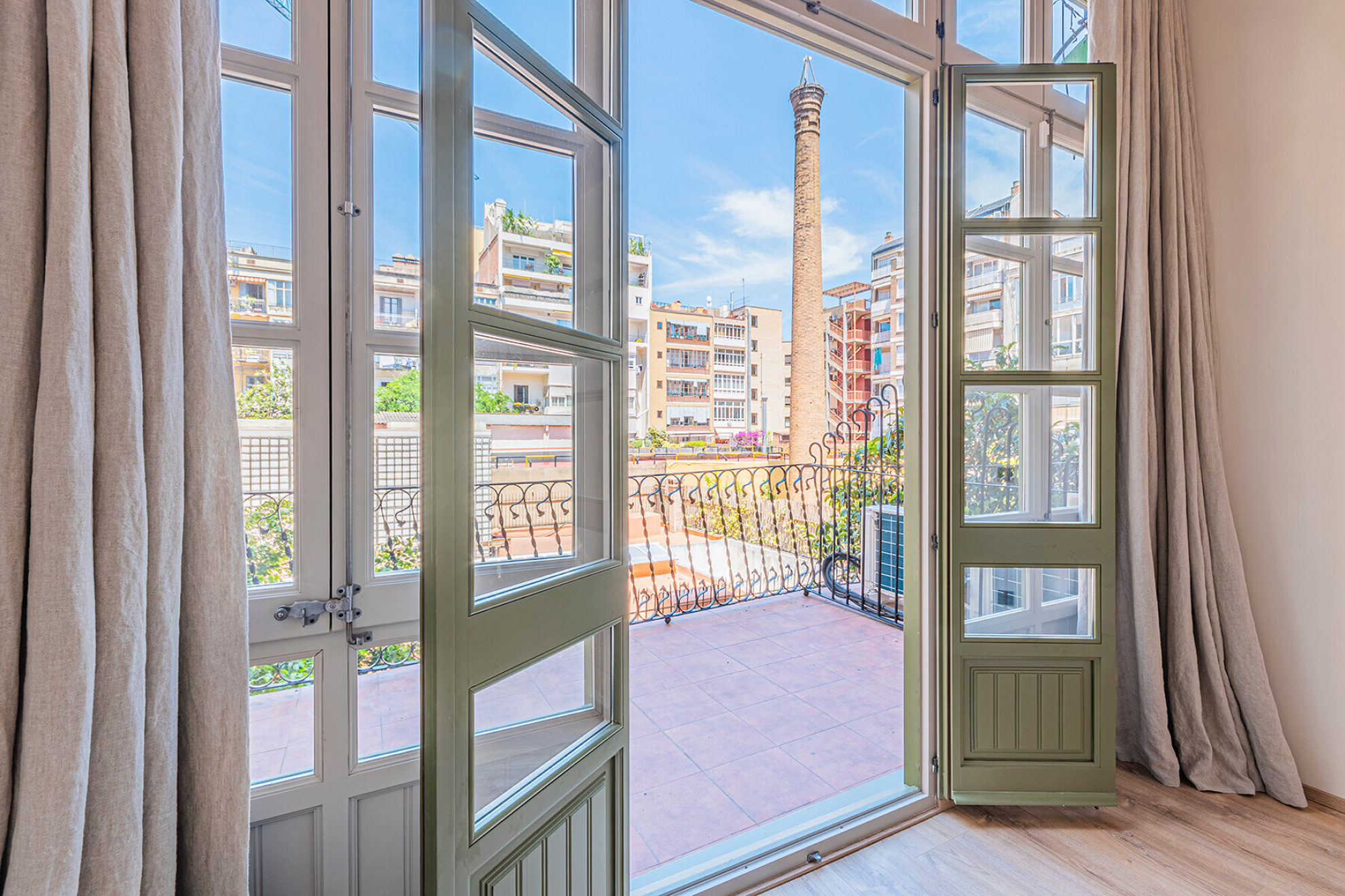  Refurbished modernist apartment in Eixample with luxury finishes - 物件實景