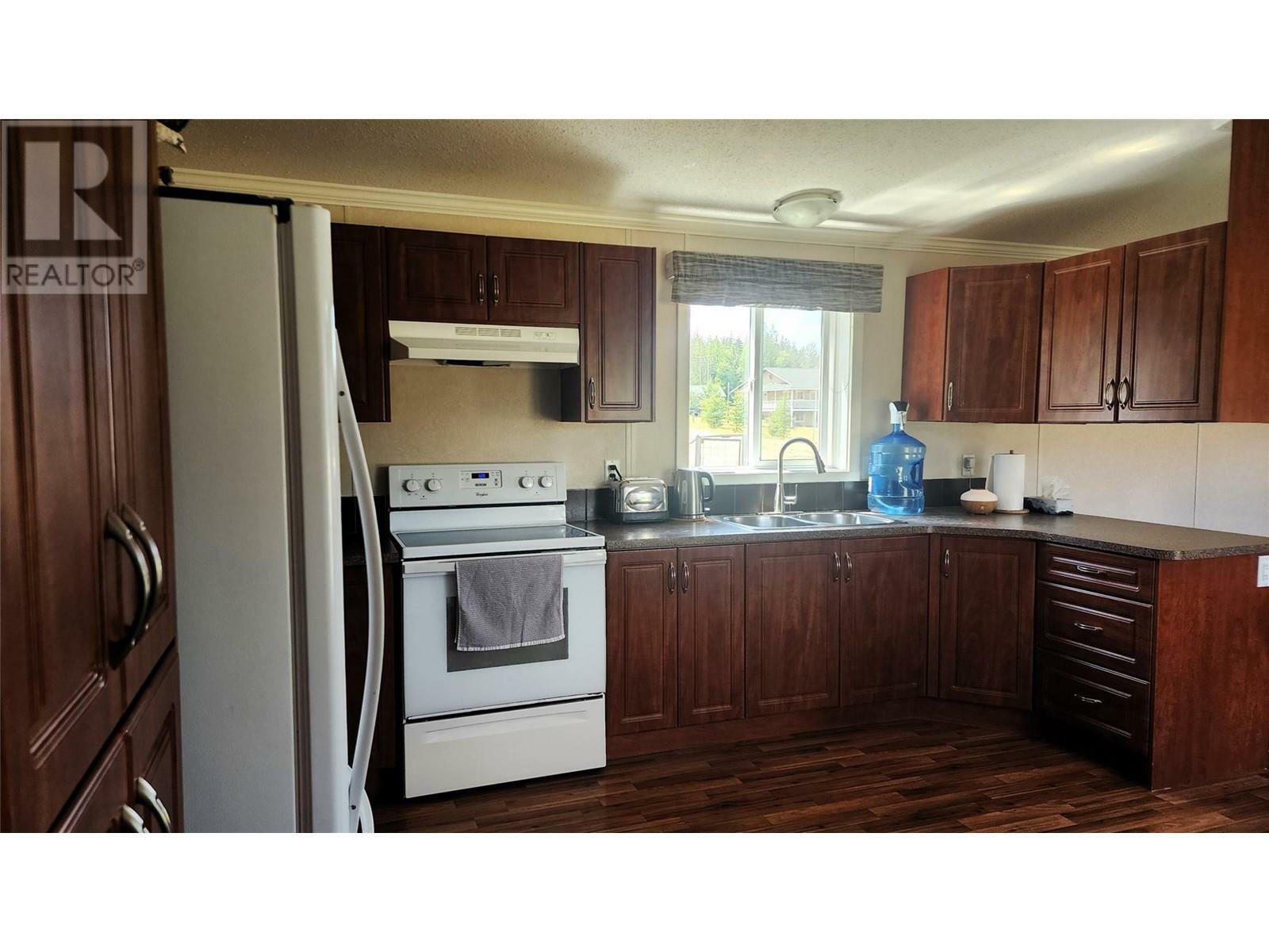 CHERRYVILLE, British Columbia, V0E 2G3, CA, 2 Bedrooms Bedrooms, ,1 BathroomBathrooms,Residential,For Sale,1837133