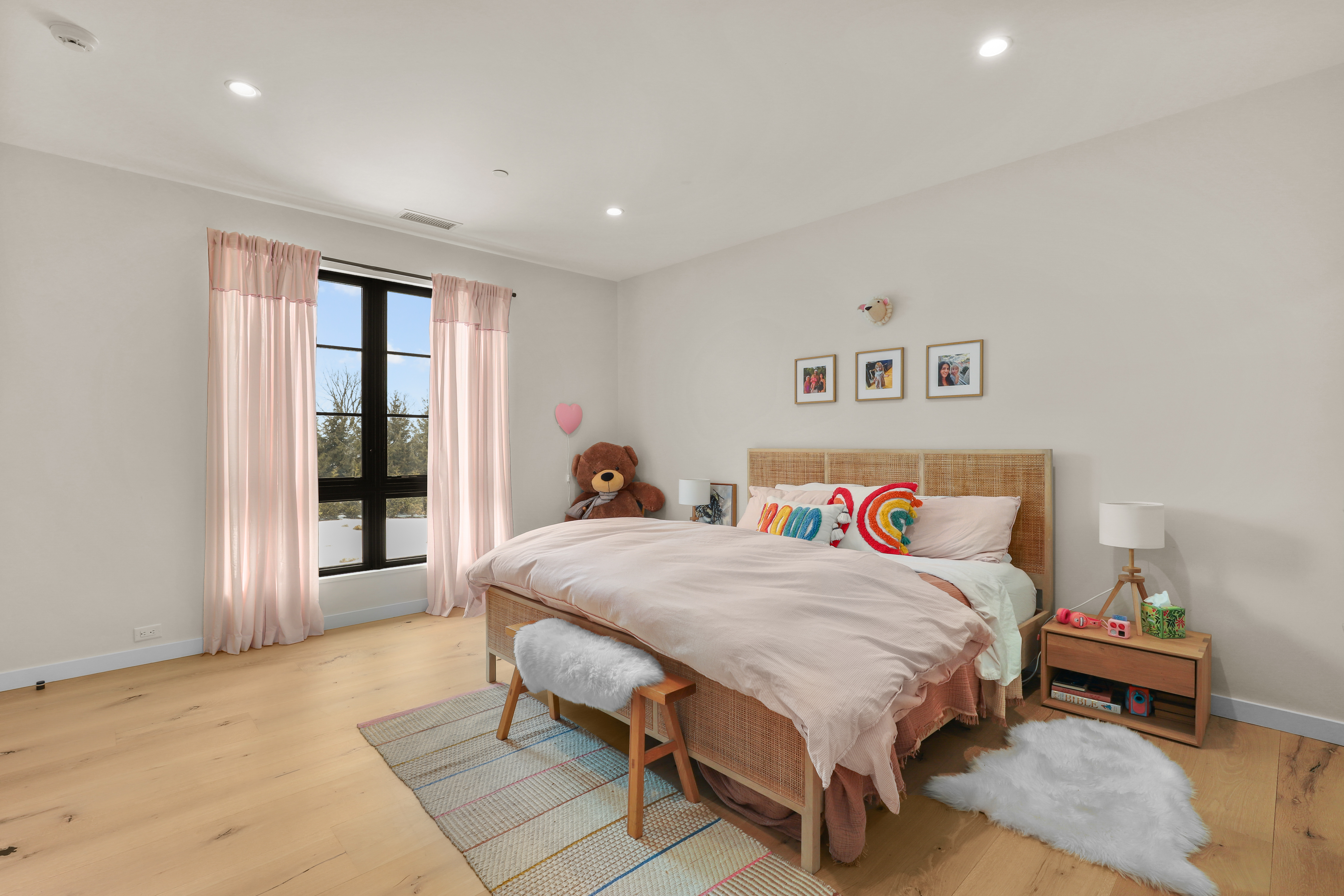  3031 Purchase Street - 物件實景