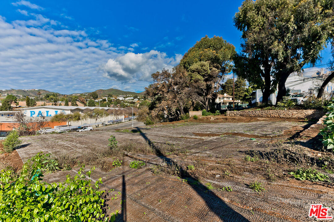 Pacific Palisades, California, 90272, United States, ,Land,For Sale,1996846