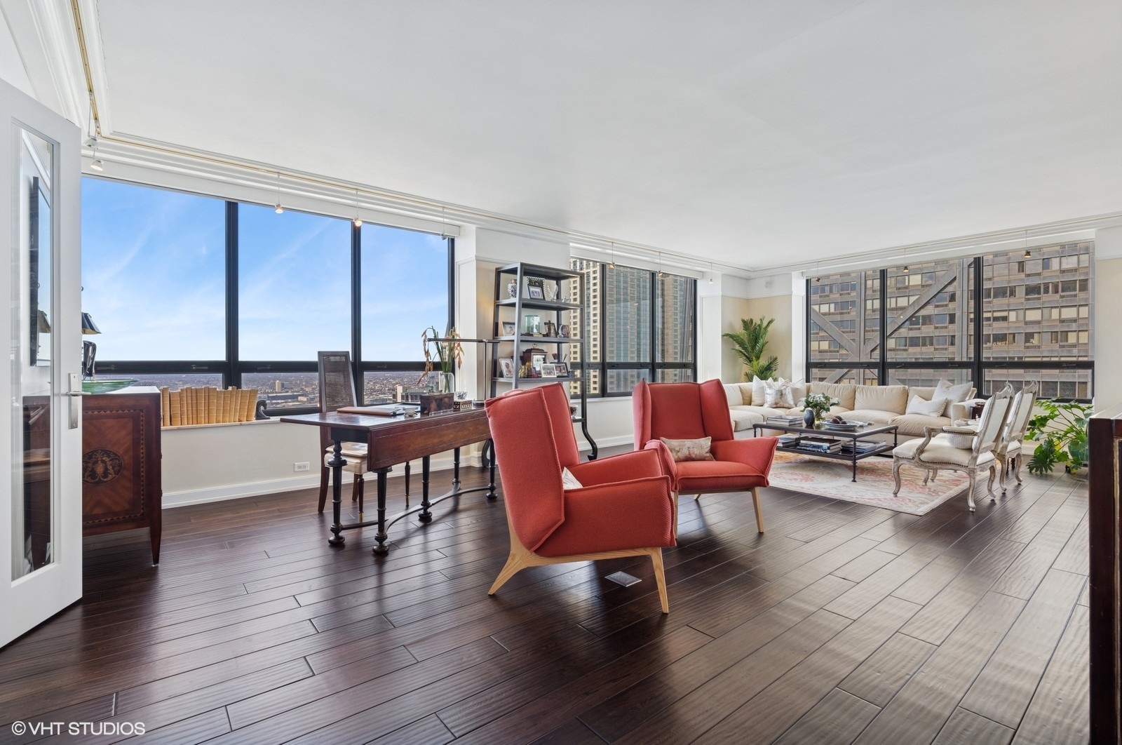Chicago, Illinois, 60611, United States, 3 Bedrooms Bedrooms, ,3 BathroomsBathrooms,Residential,For Sale,1941703