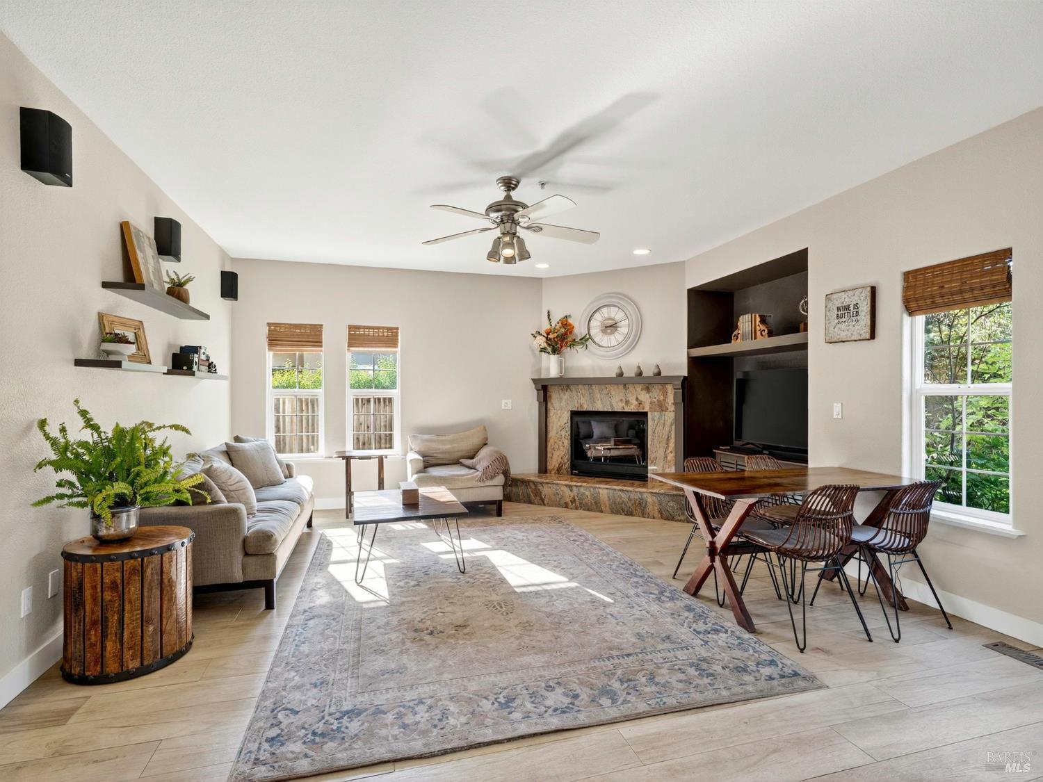 Napa, California, 94558, United States, 4 Bedrooms Bedrooms, ,3 BathroomsBathrooms,Residential,For Sale,1987902