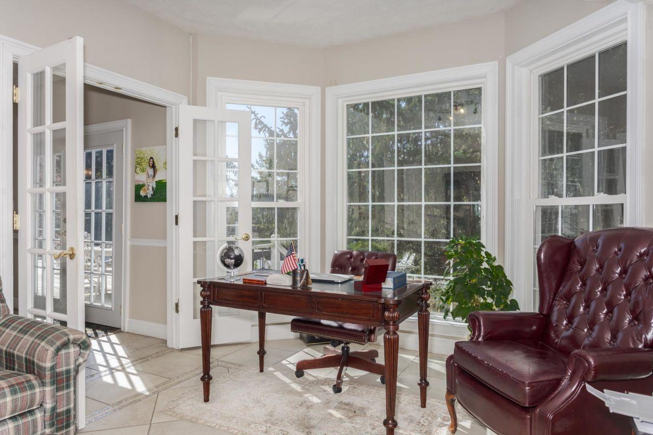 Bloomington, Illinois, 61704, United States, 6 Bedrooms Bedrooms, ,5 BathroomsBathrooms,Residential,For Sale,1793888