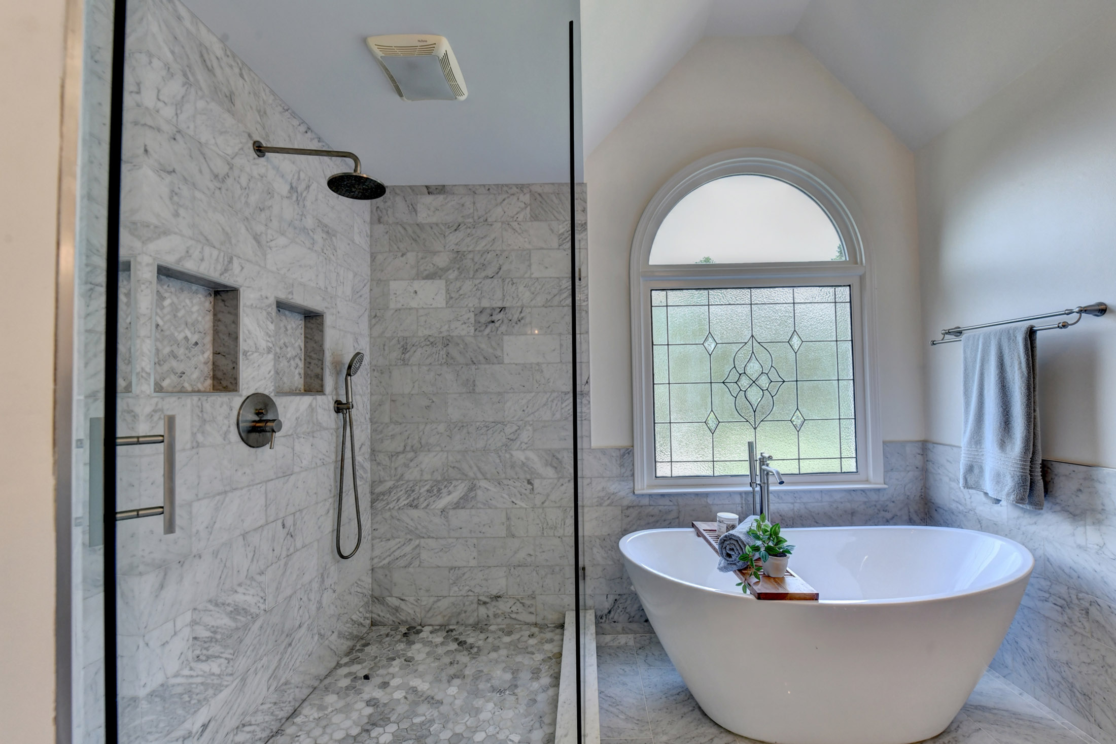 Stunning, Fully Renovated Glen Abbey Home Nestled in the Heart of Alpharetta - 物件實景