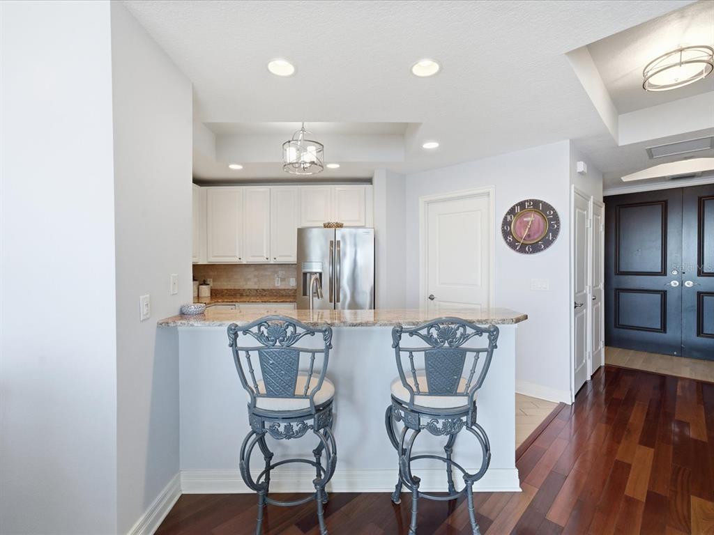 Tampa, Florida, 33602, United States, 2 Bedrooms Bedrooms, ,3 BathroomsBathrooms,Residential,For Sale,2003019