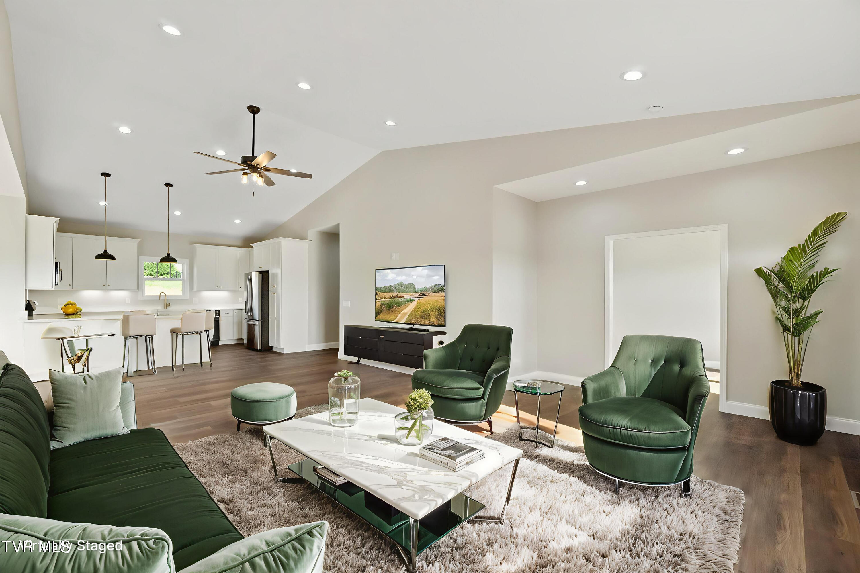 Greeneville, Tennessee, 37745, United States, 3 Bedrooms Bedrooms, ,2 BathroomsBathrooms,Residential,For Sale,1984464