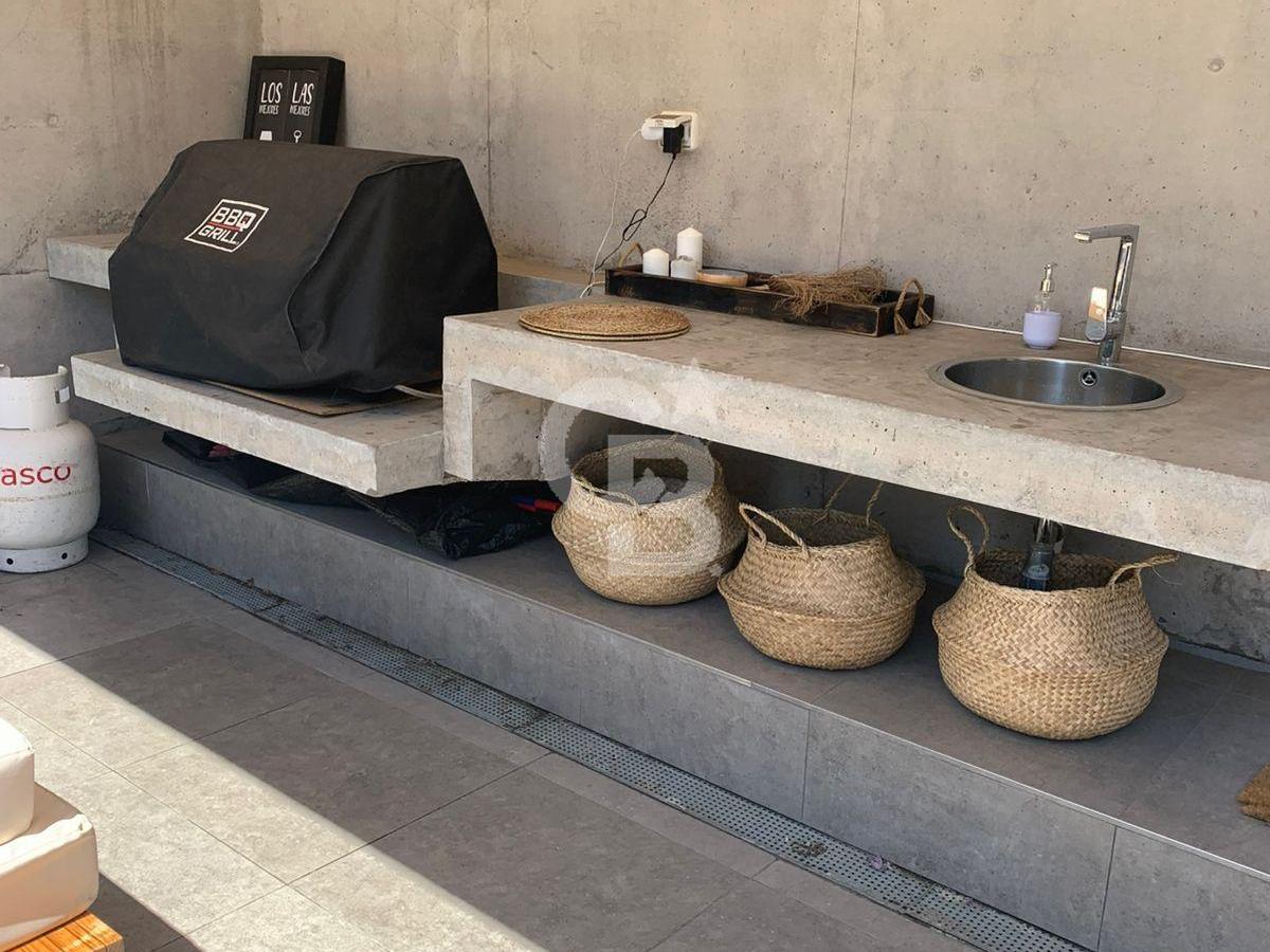 Las Condes, Chile, 2 Bedrooms Bedrooms, ,2 BathroomsBathrooms,Residential,For Sale,1989620