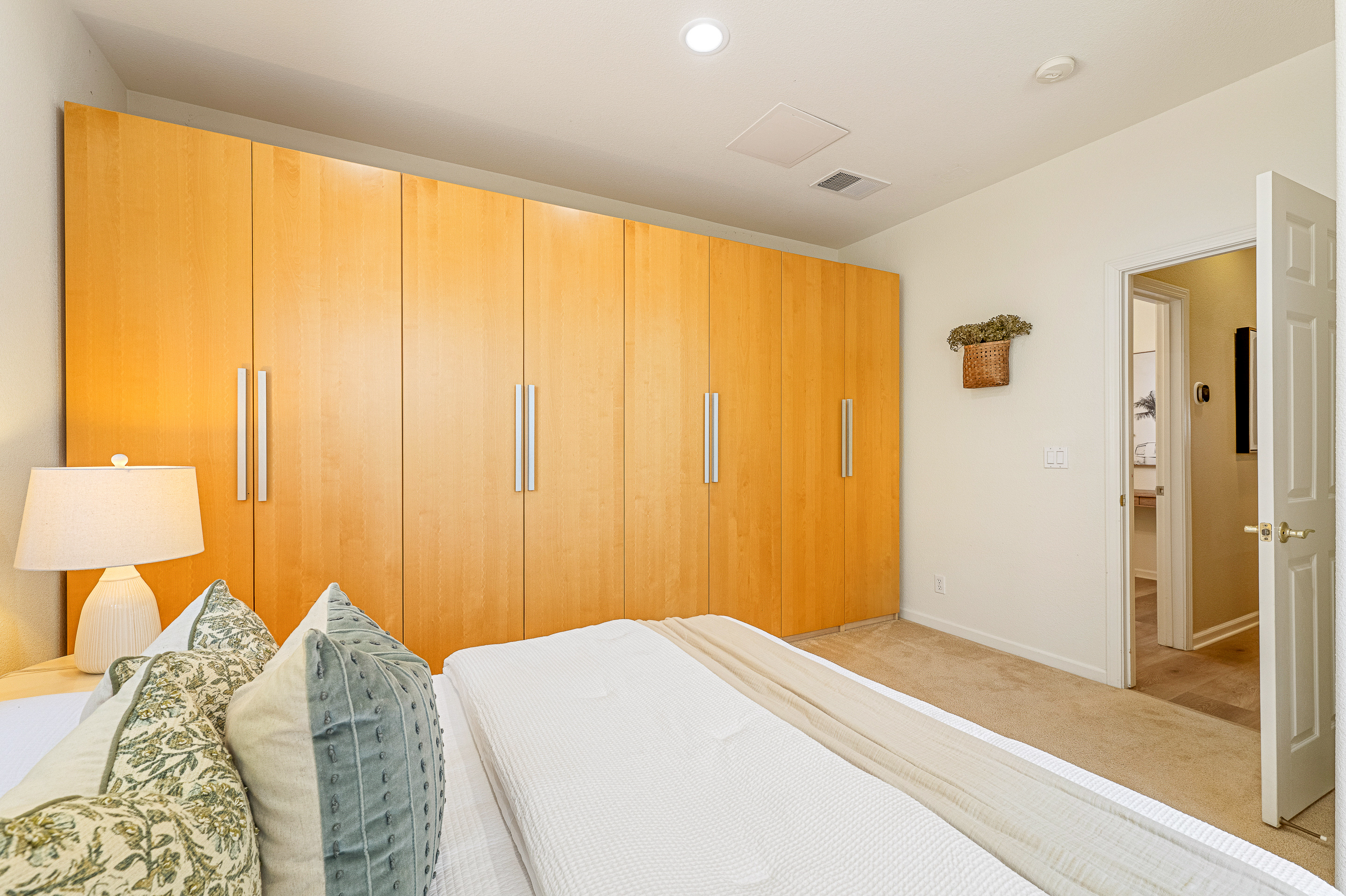  4460 Peninsula Point Drive - 物件實景