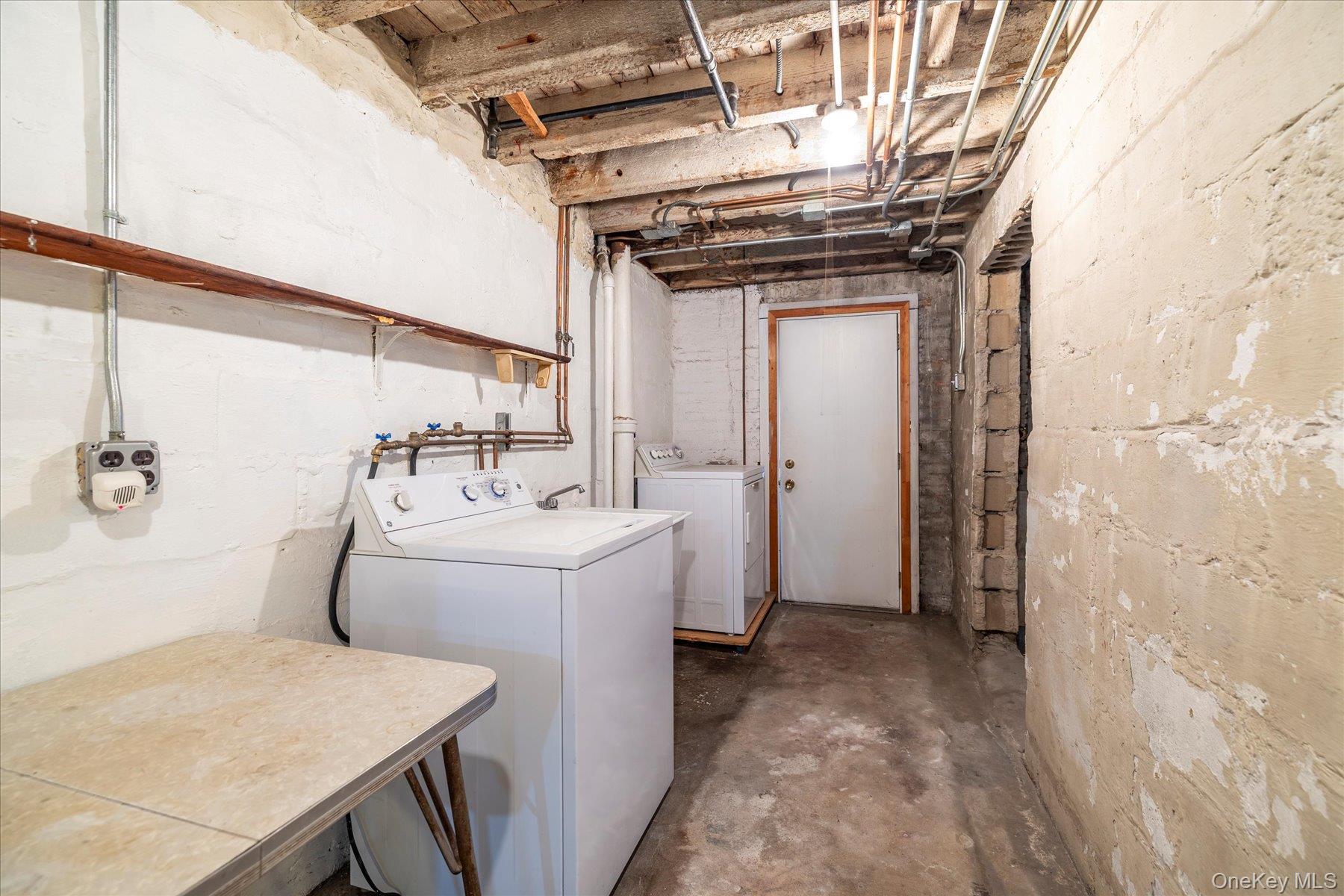 Maspeth, New York, 11378, United States, 3 Bedrooms Bedrooms, ,1 BathroomBathrooms,Residential,For Sale,2002162