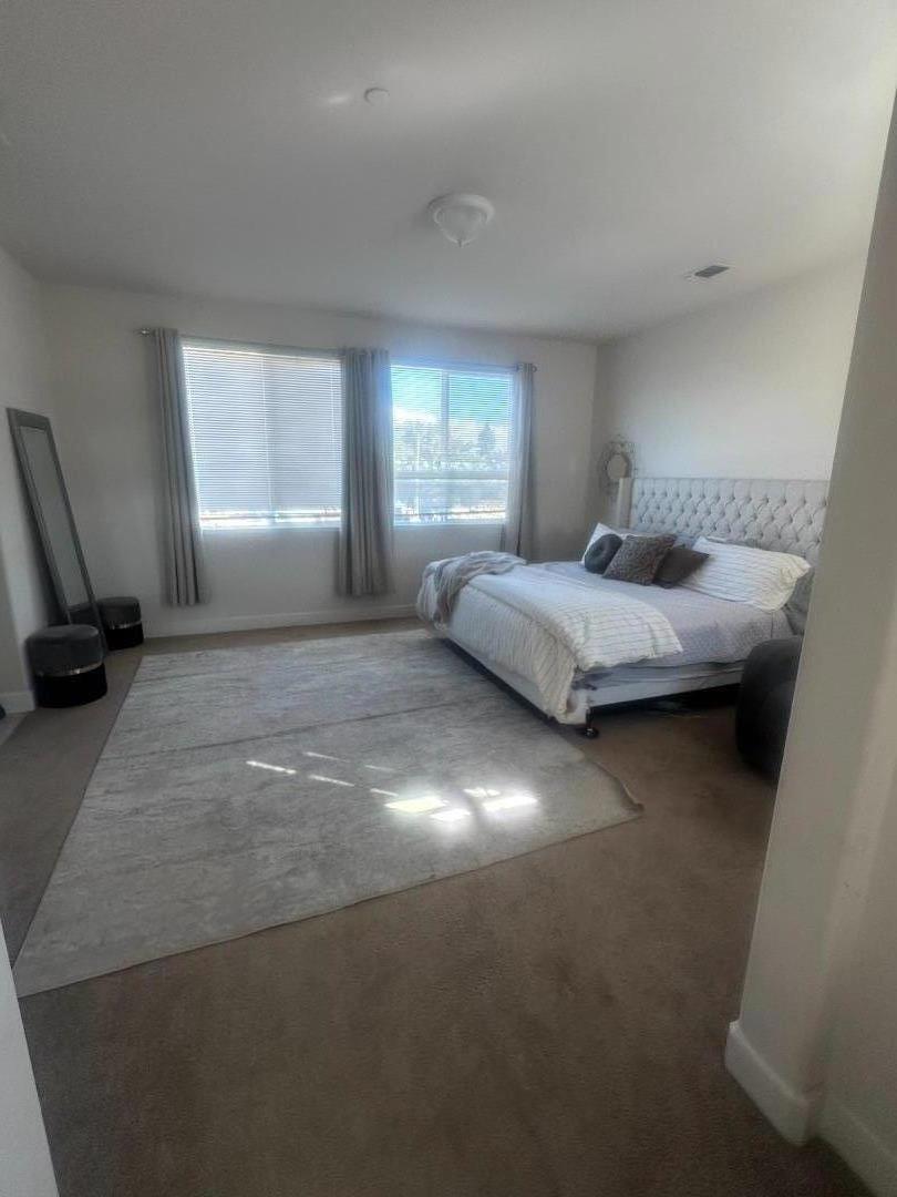 Hollister, California, 95023, United States, 4 Bedrooms Bedrooms, ,3 BathroomsBathrooms,Residential,For Sale,1980715