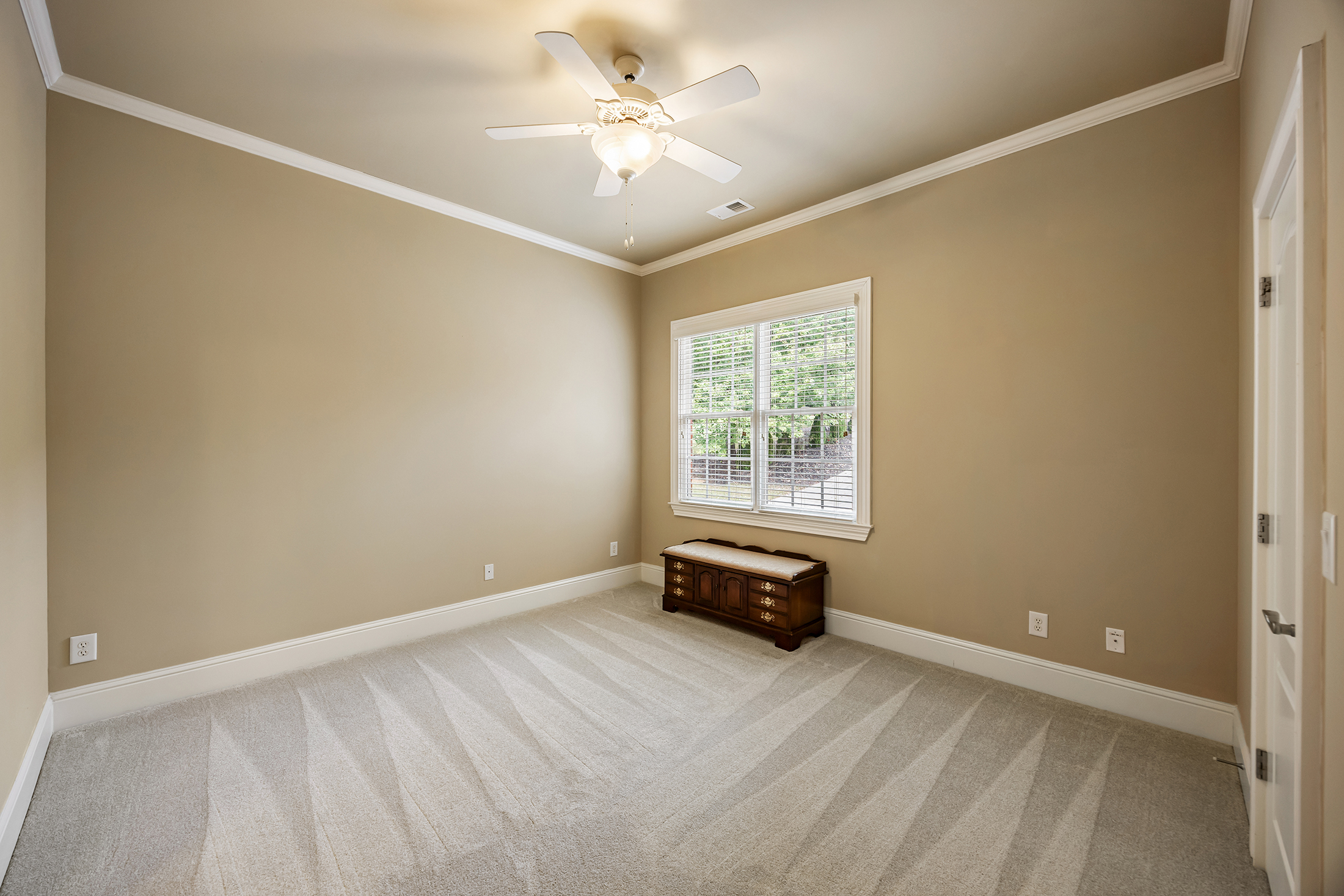  Set on a Spacious Cul-de-Sac Lot in Arbor Green - 物件實景