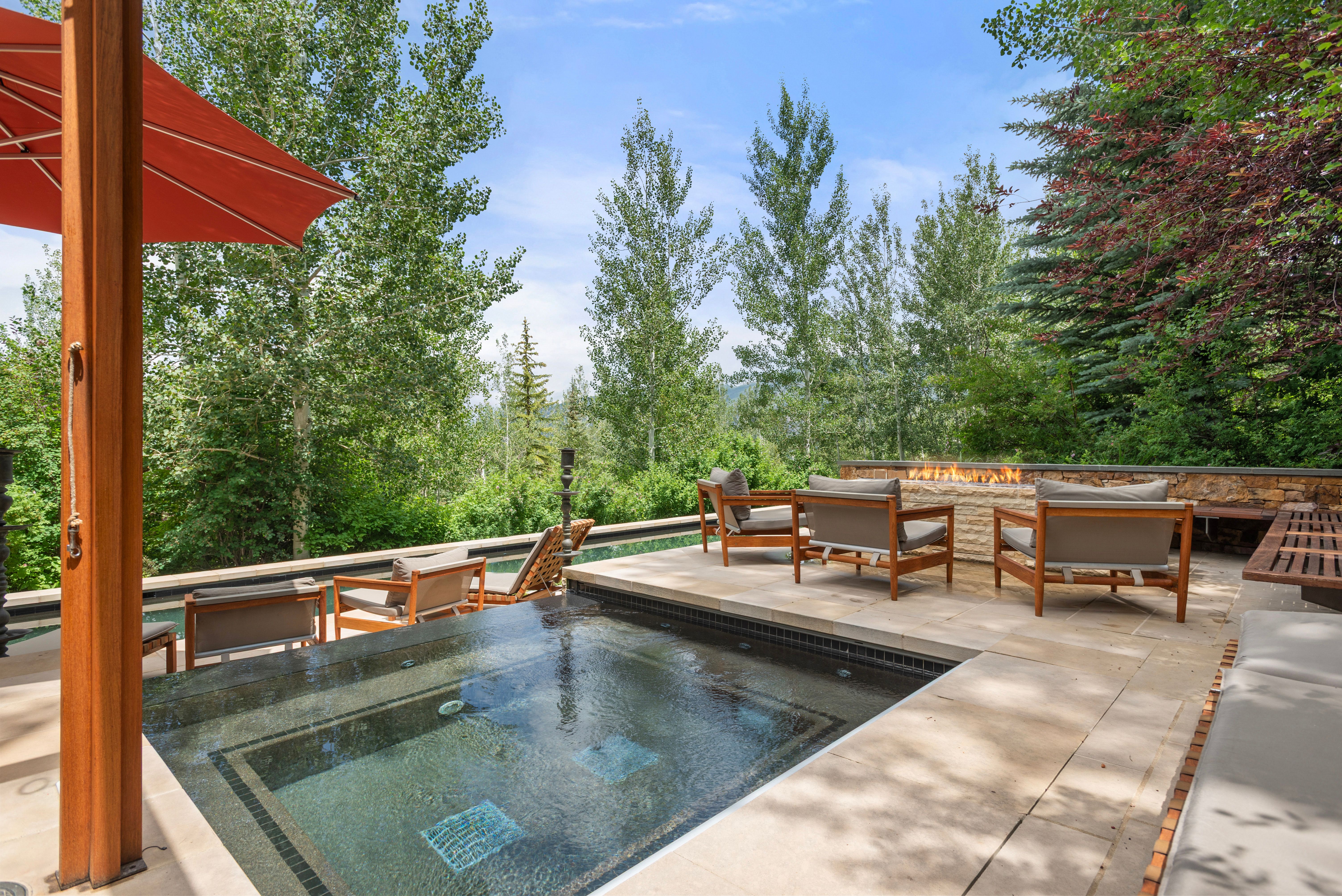  Mountain Contemporary Estate in Five Trees - 物件實景