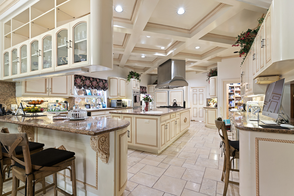 Whittier, California, 90605, United States, 9 Bedrooms Bedrooms, ,6 BathroomsBathrooms,Residential,For Sale,1994217