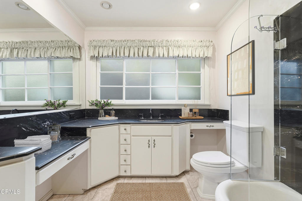 Pasadena, California, 91104, United States, 3 Bedrooms Bedrooms, ,1 BathroomBathrooms,Residential,For Sale,1993428