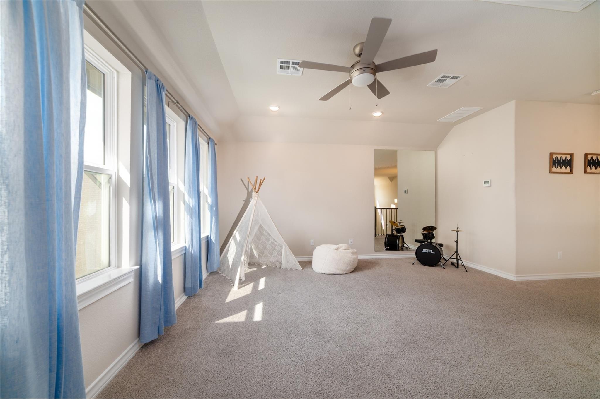 Georgetown, Texas, 78628, United States, 4 Bedrooms Bedrooms, ,3 BathroomsBathrooms,Residential,For Sale,1984409