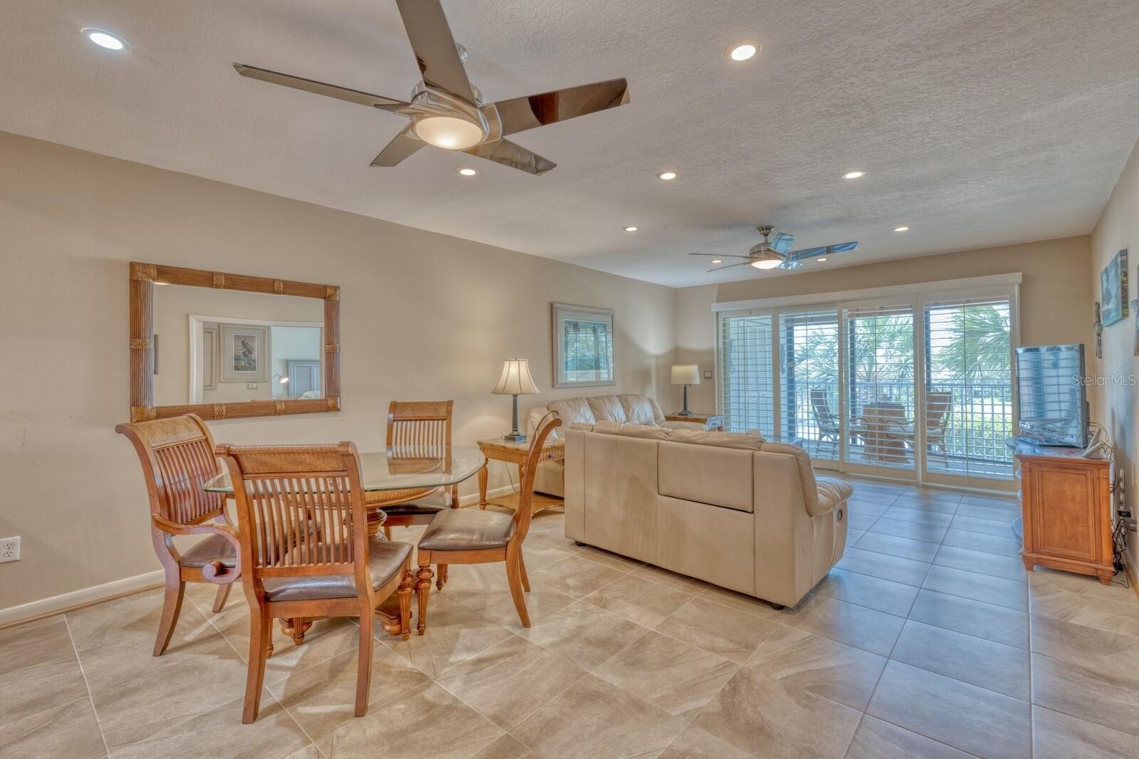 BELLEAIR BEACH, Florida, 33786, United States, 2 Bedrooms Bedrooms, ,2 BathroomsBathrooms,Residential,For Sale,1869457