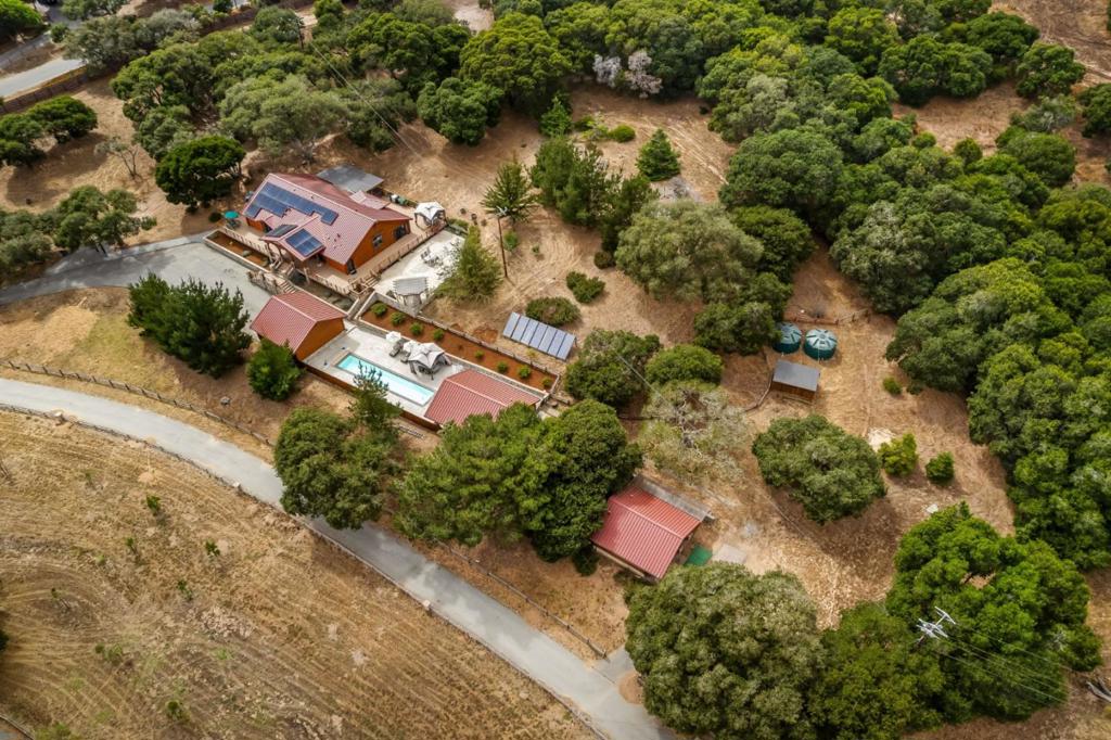 Salinas, California, 93907, United States, 3 Bedrooms Bedrooms, ,4 BathroomsBathrooms,Residential,For Sale,1974769