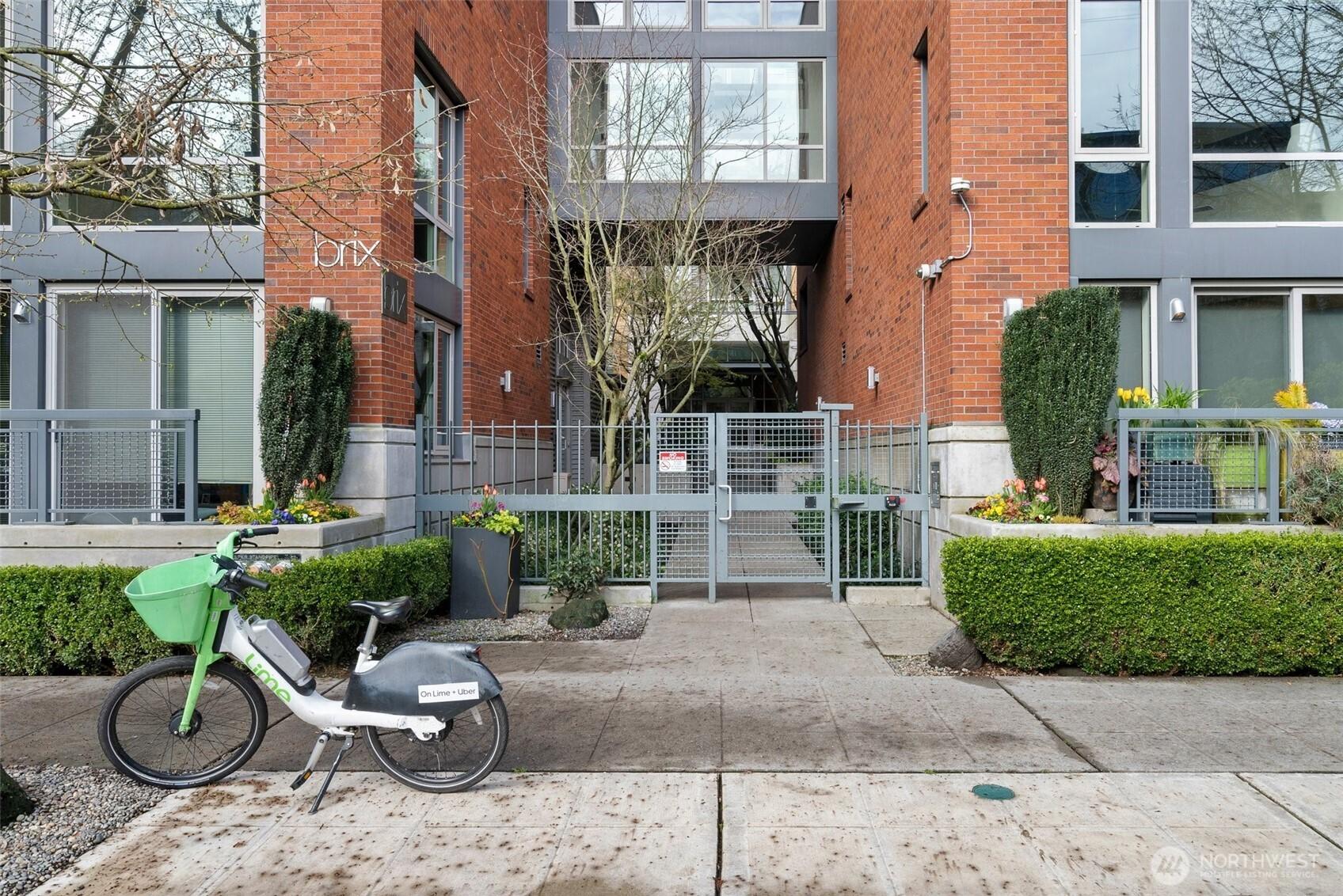 SEATTLE, Washington, 98102, United States, 1 Bedroom Bedrooms, ,2 BathroomsBathrooms,Residential,For Sale,1752958