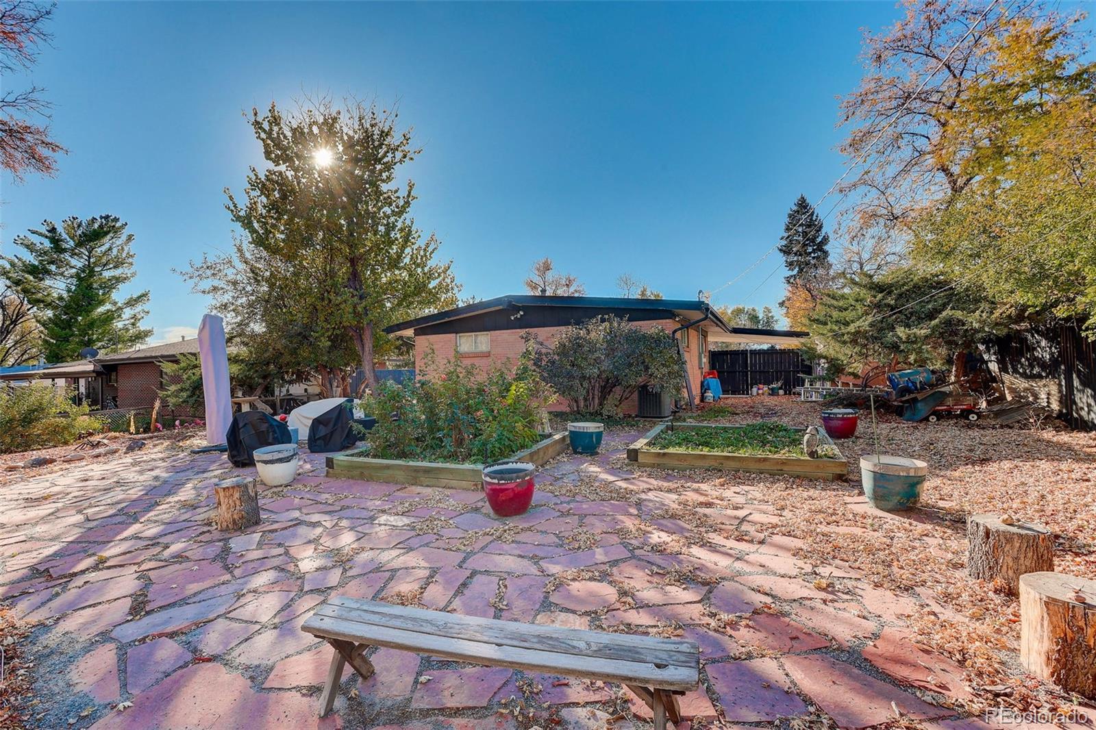 Littleton, Colorado, 80120, United States, 4 Bedrooms Bedrooms, ,1 BathroomBathrooms,Residential,For Sale,1988152