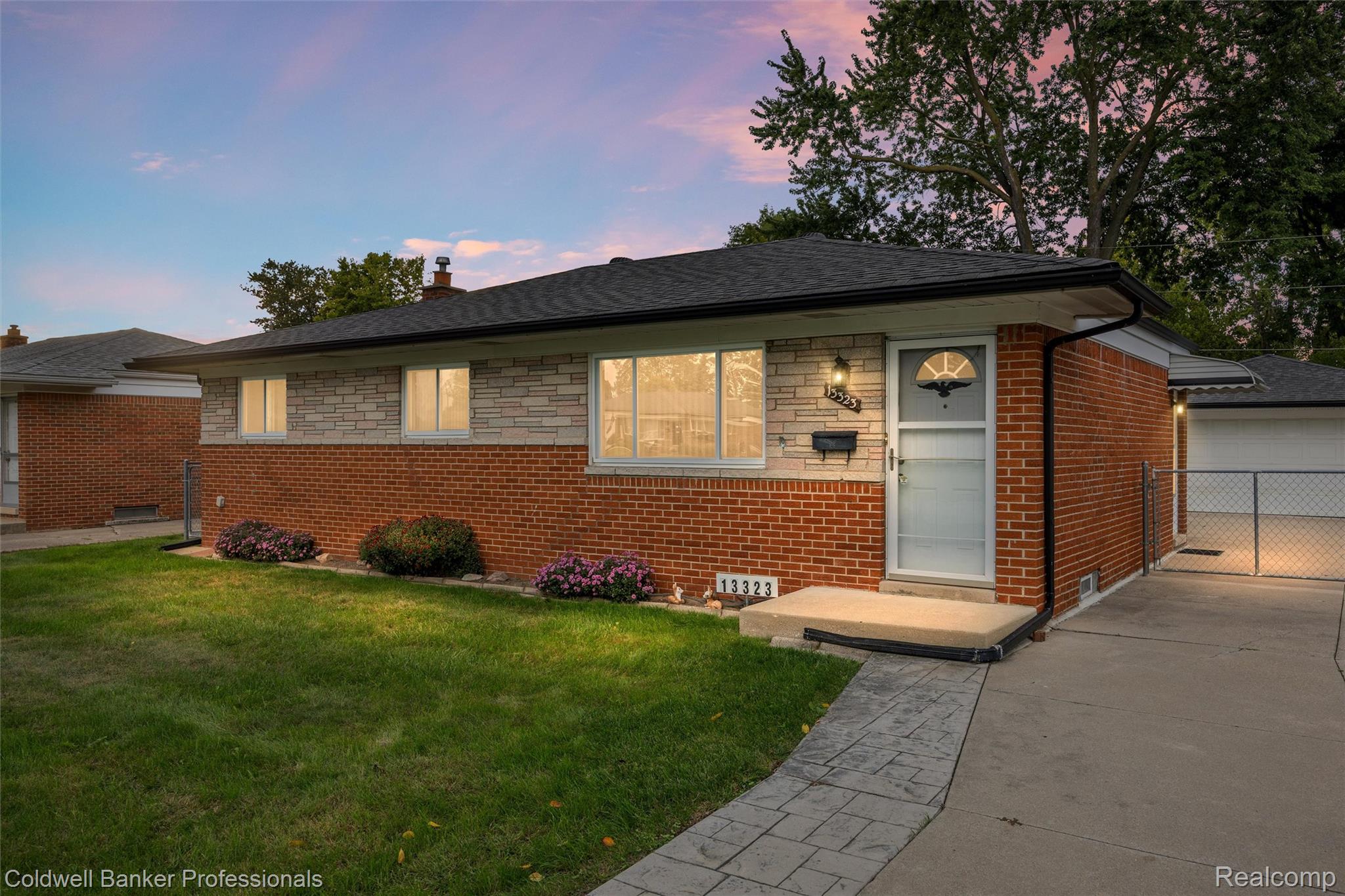 Pomona Dr, Sterling Heights, MI 48312