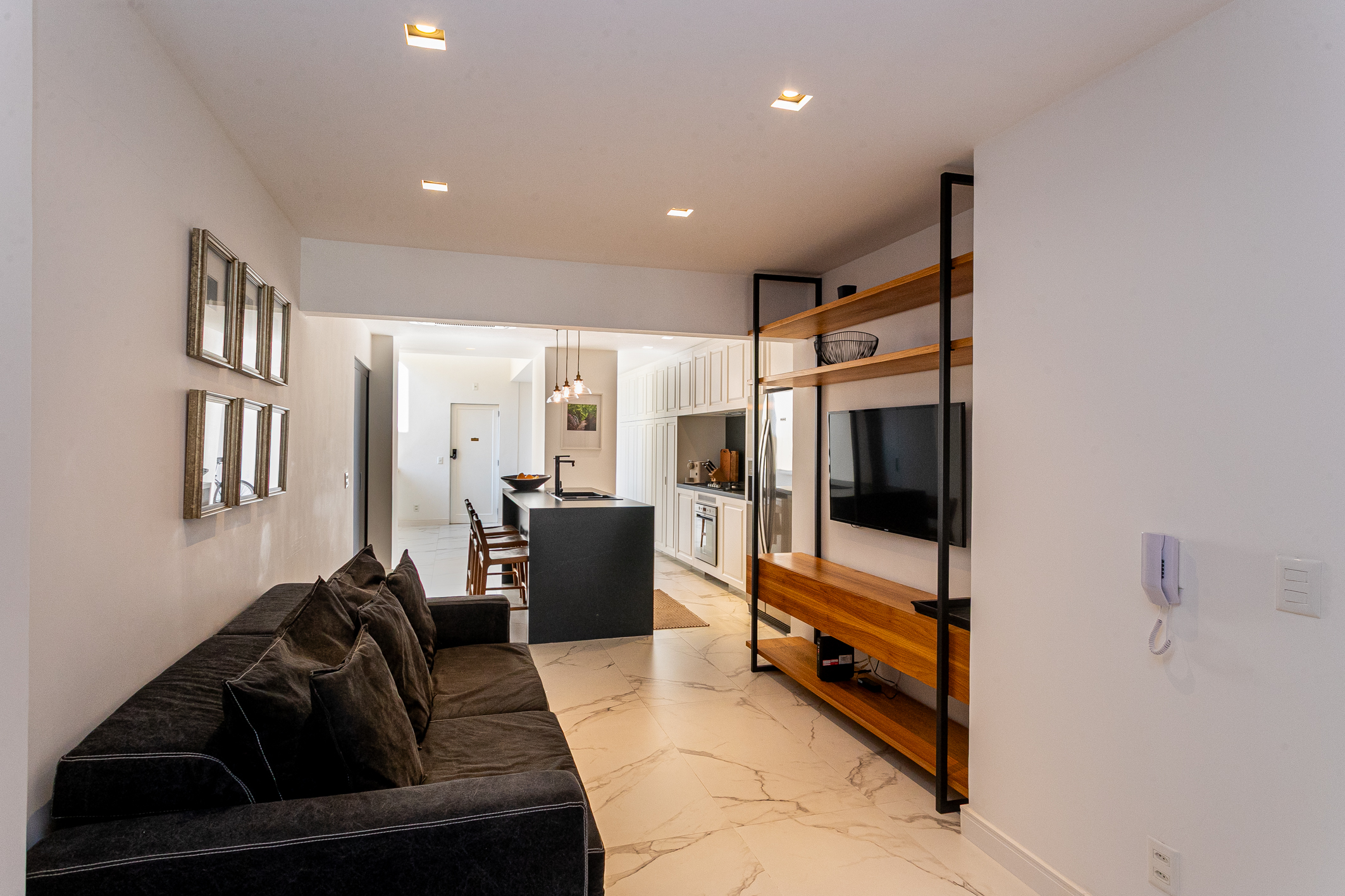  Renovated Apartment with an Integrated Floor Plan in Leme - 物件實景